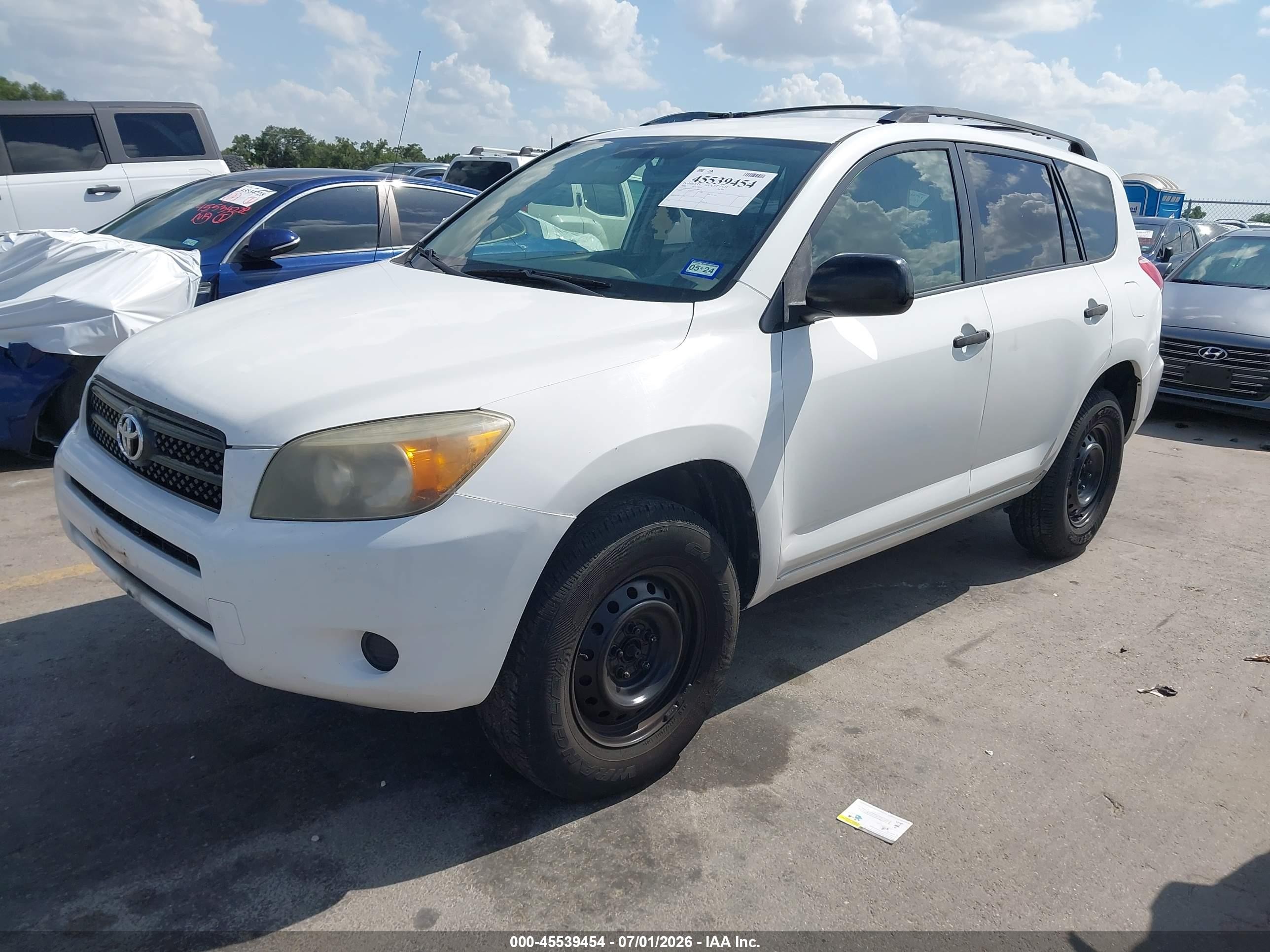 2006 Toyota Rav4   White vin: JTMZD33V466012064