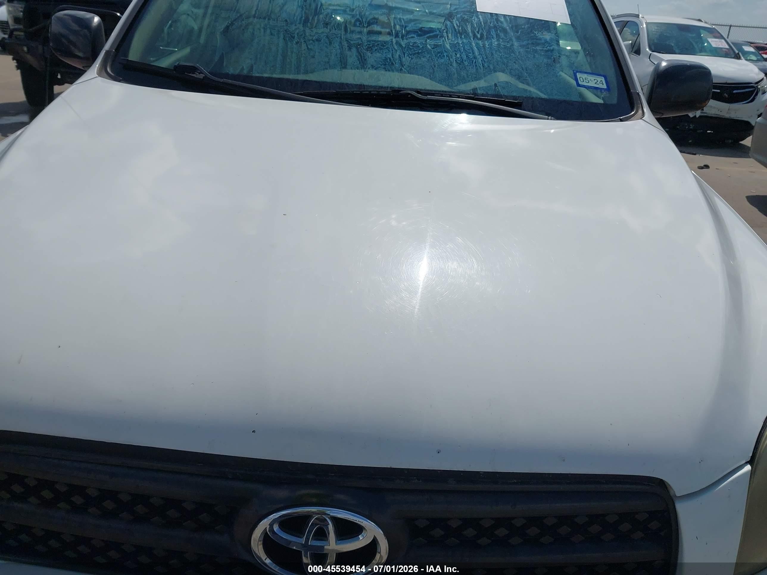 2006 Toyota Rav4   White vin: JTMZD33V466012064