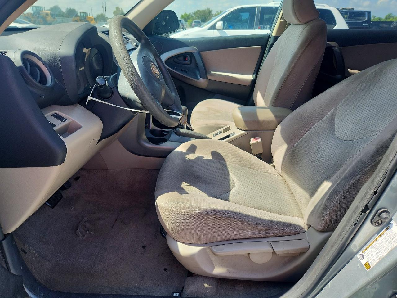 2006 Toyota Rav4 Base Silver vin: JTMZD33V466014638