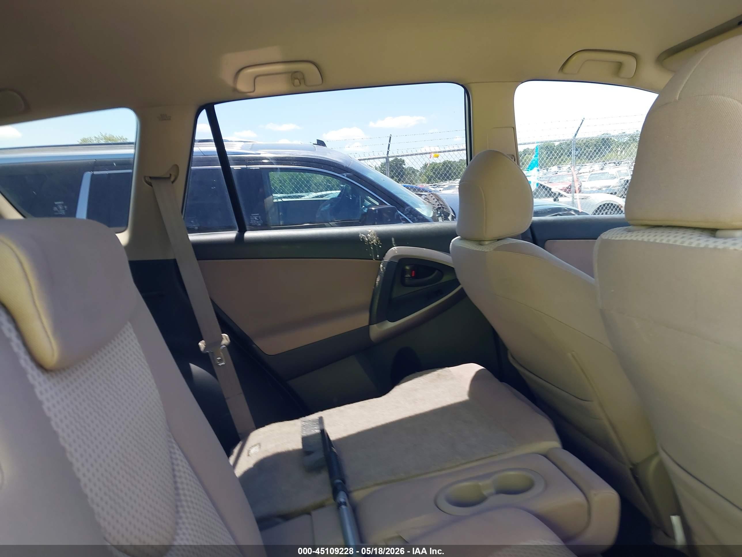 2007 Toyota Rav4   Black vin: JTMZD33V475065032
