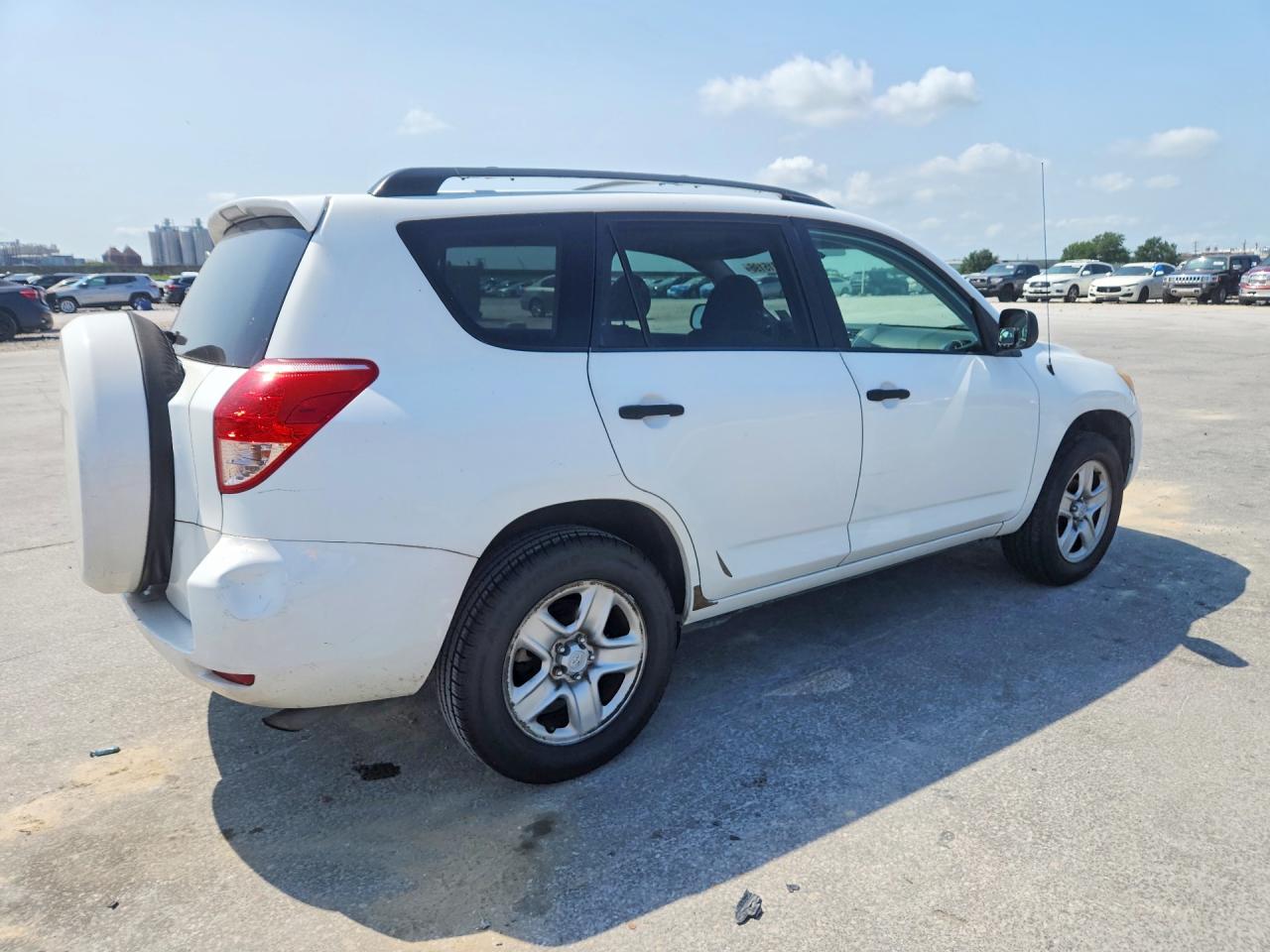2007 Toyota Rav4 Base White vin: JTMZD33V476043770