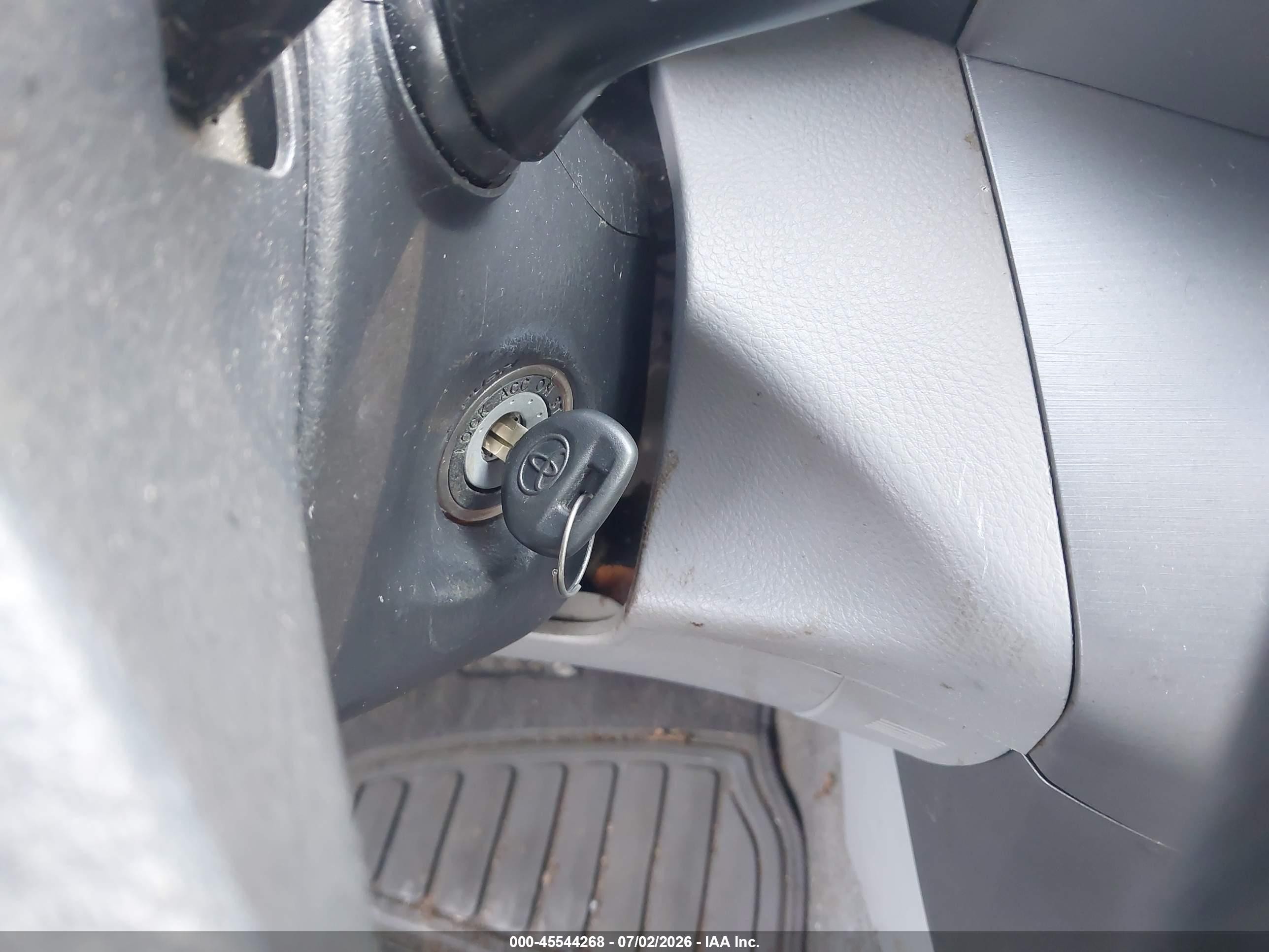 2008 Toyota Rav4   Silver vin: JTMZD33V485096900