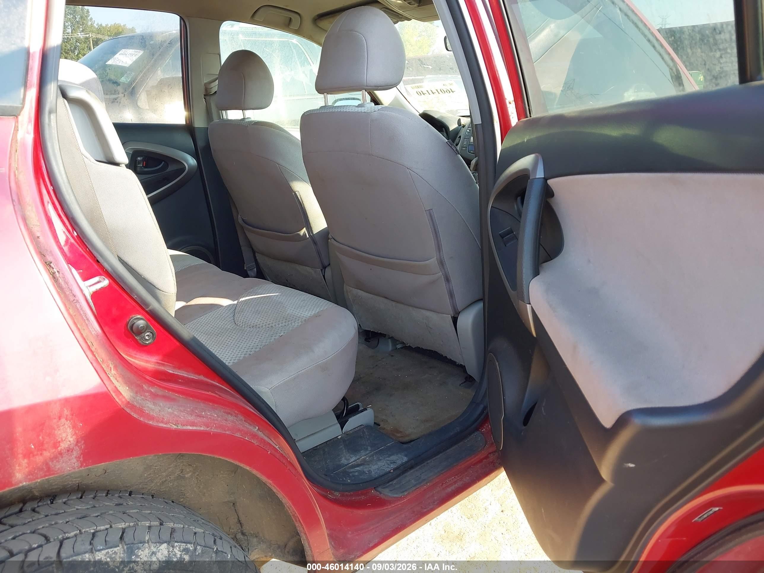 2008 Toyota Rav4   Red vin: JTMZD33V485115977
