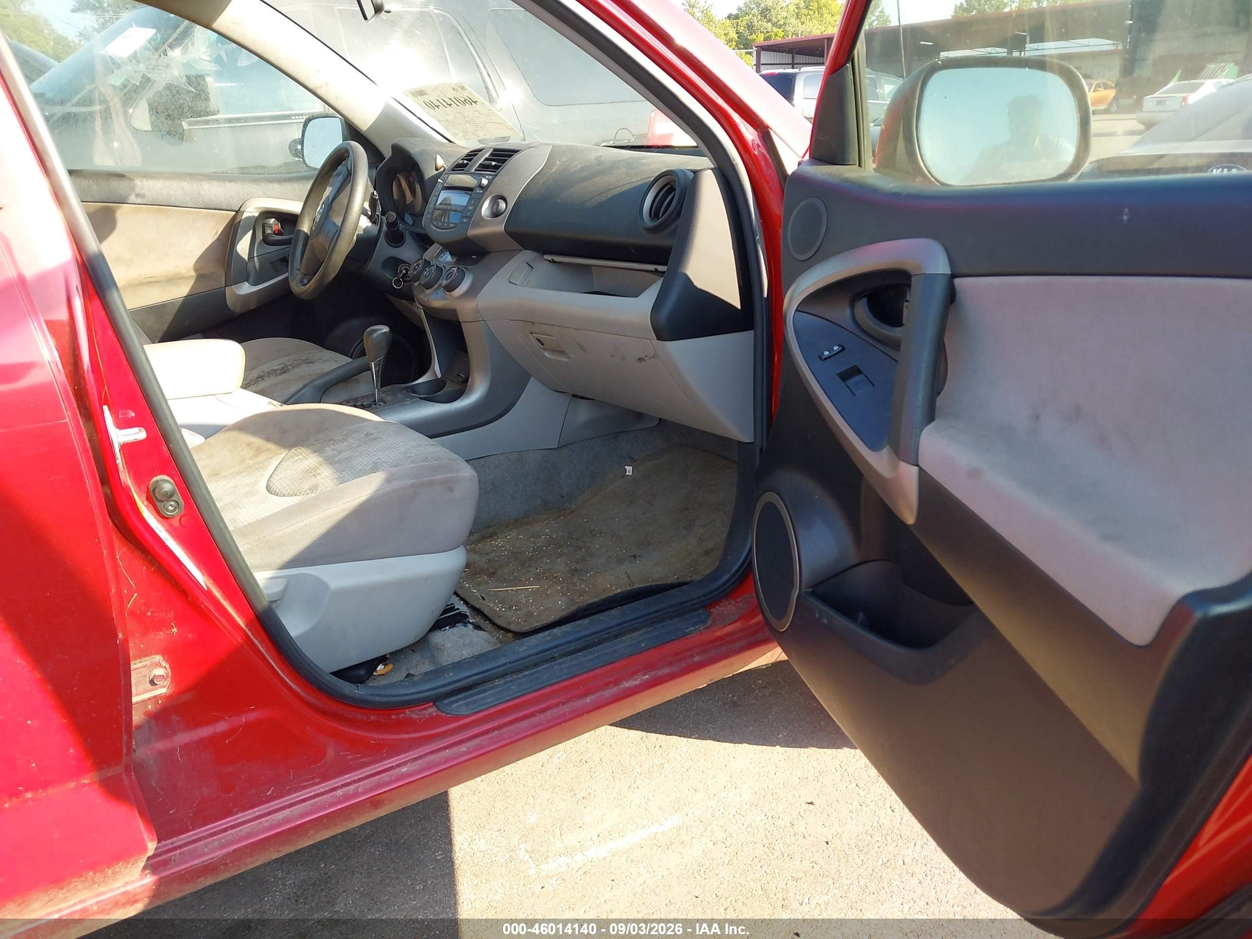 2008 Toyota Rav4   Red vin: JTMZD33V485115977