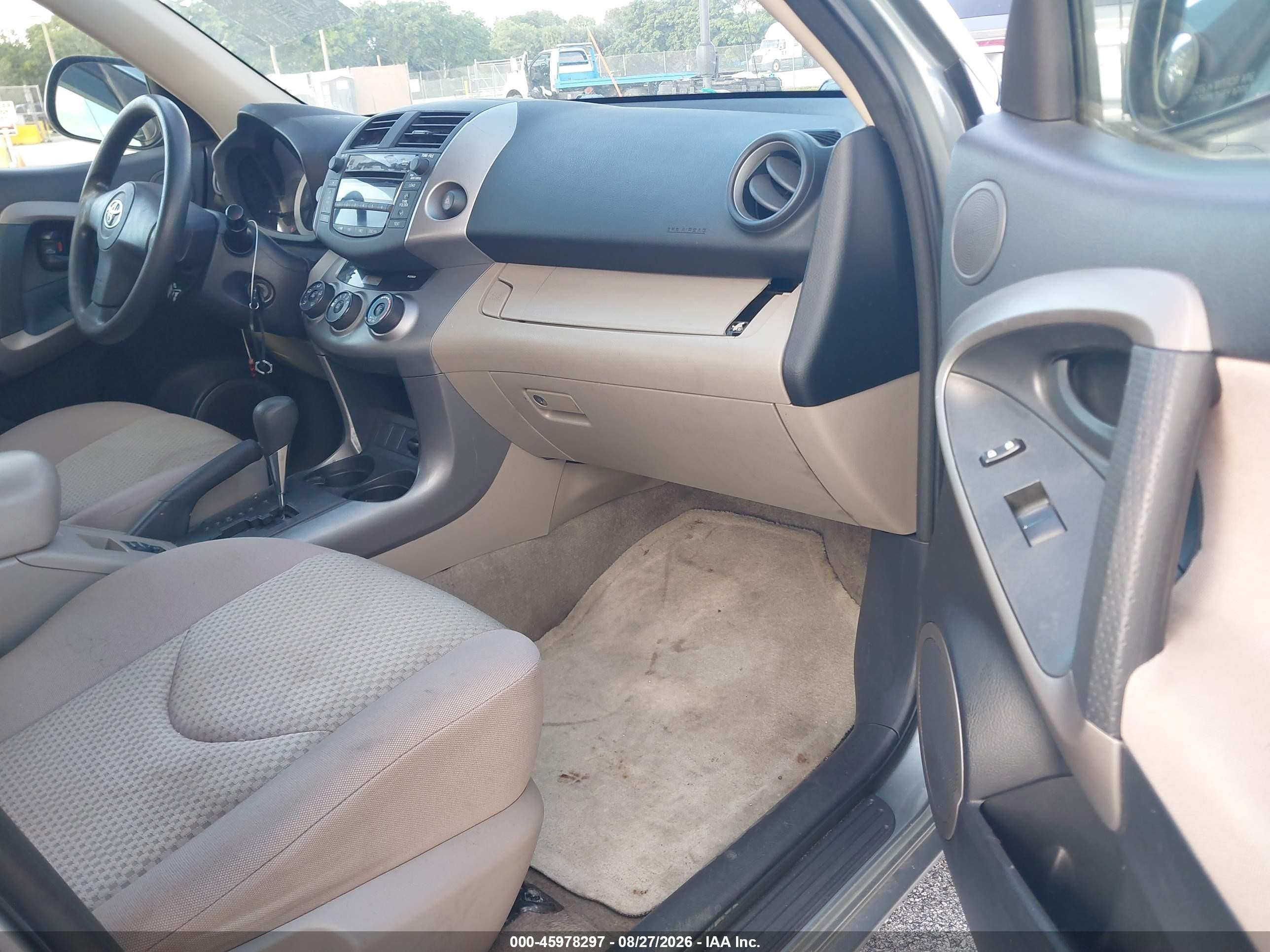 2008 Toyota Rav4   Silver vin: JTMZD33V486054981