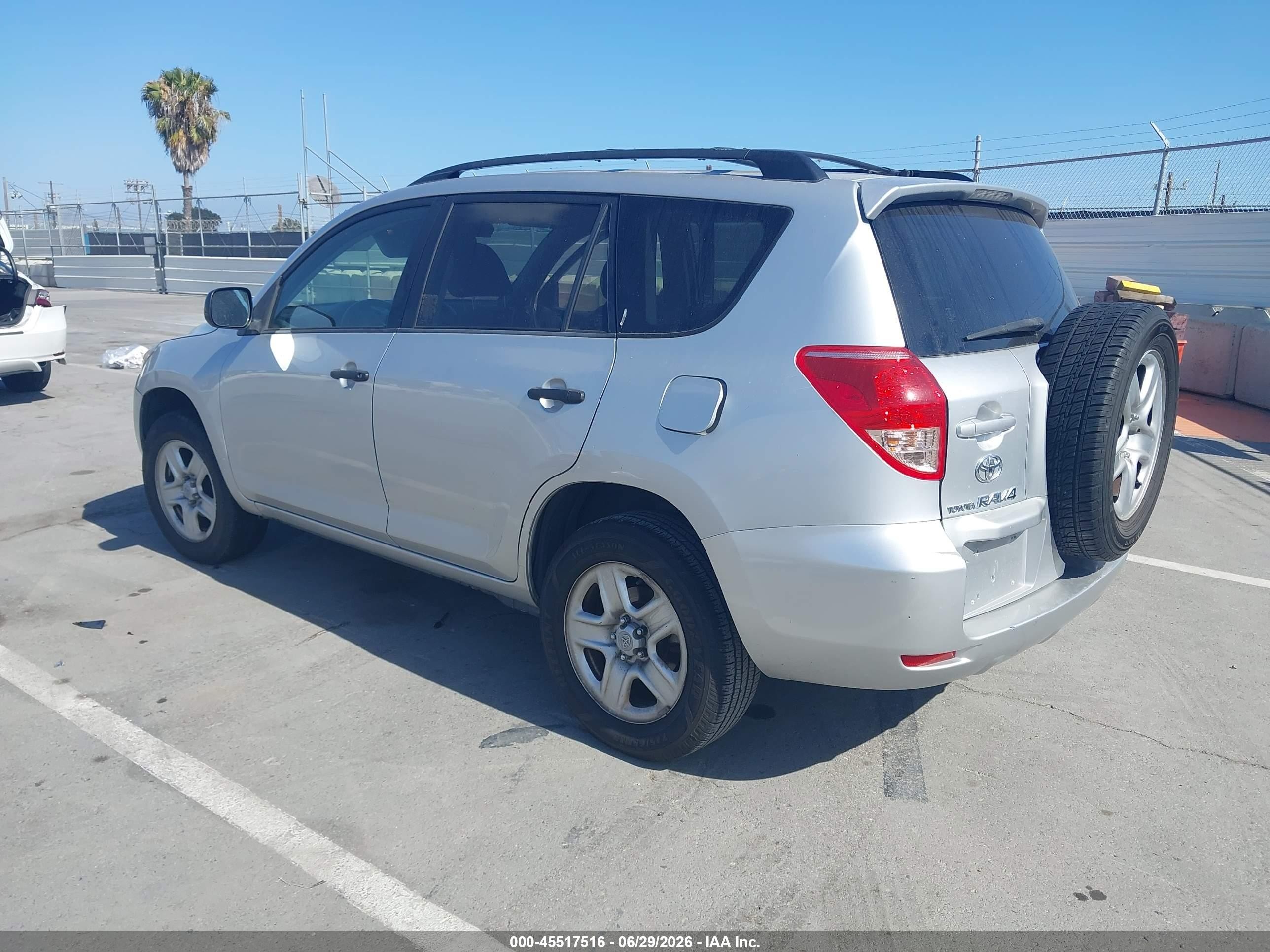 2008 Toyota Rav4   Silver vin: JTMZD33V486067925