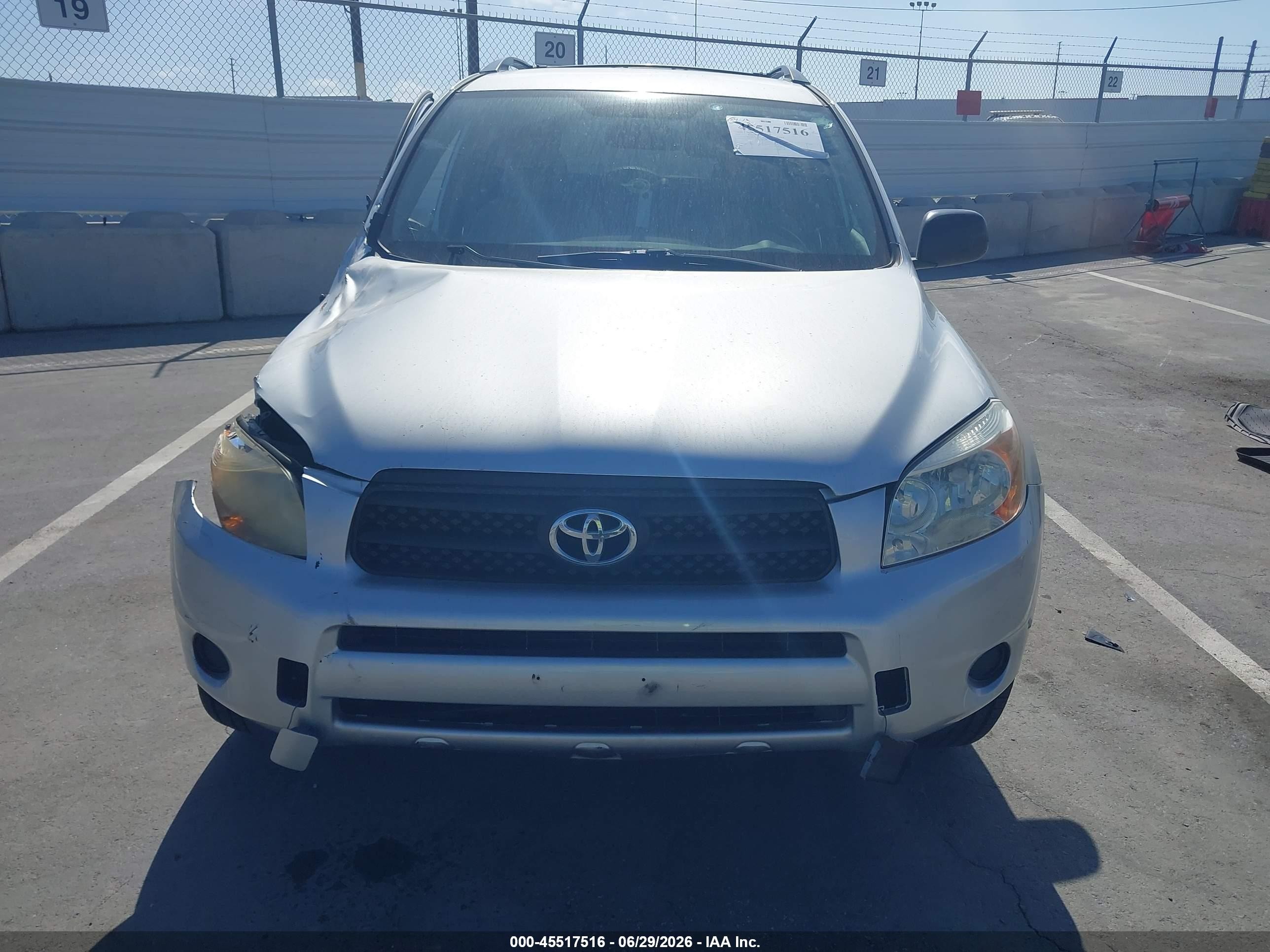 2008 Toyota Rav4   Silver vin: JTMZD33V486067925