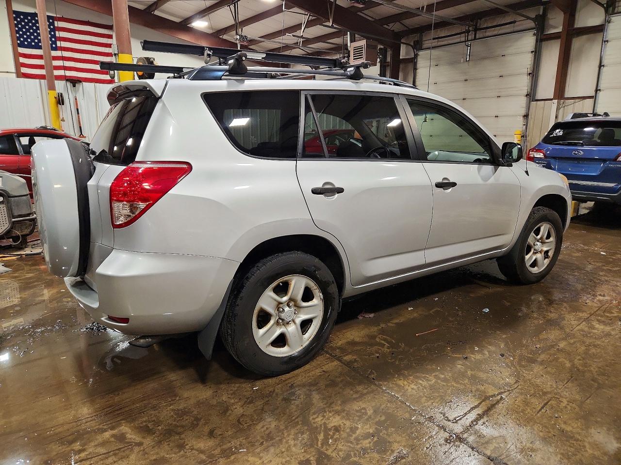 2007 Toyota Rav4 Base Silver vin: JTMZD33V575034162