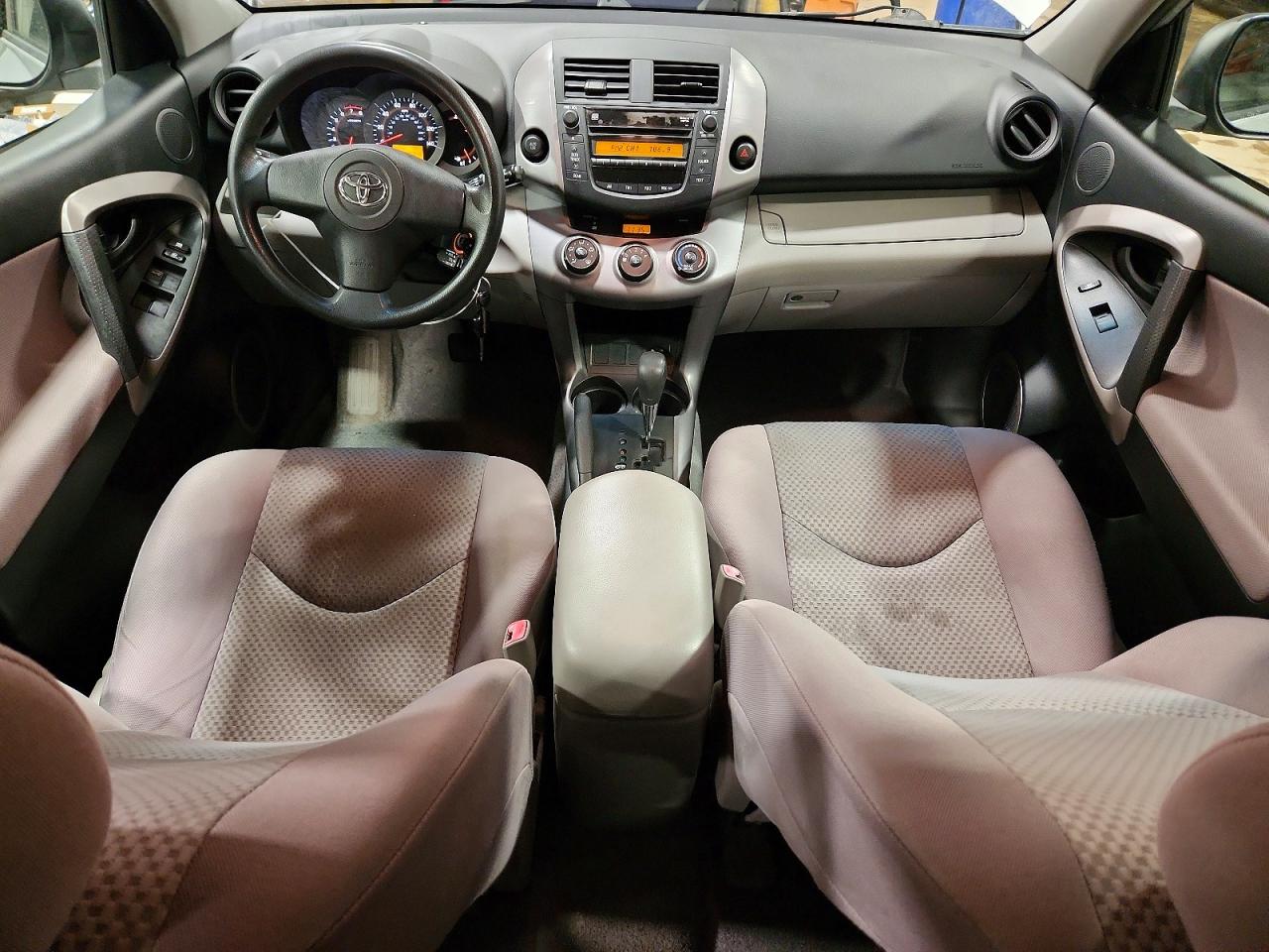 2007 Toyota Rav4 Base Silver vin: JTMZD33V575034162