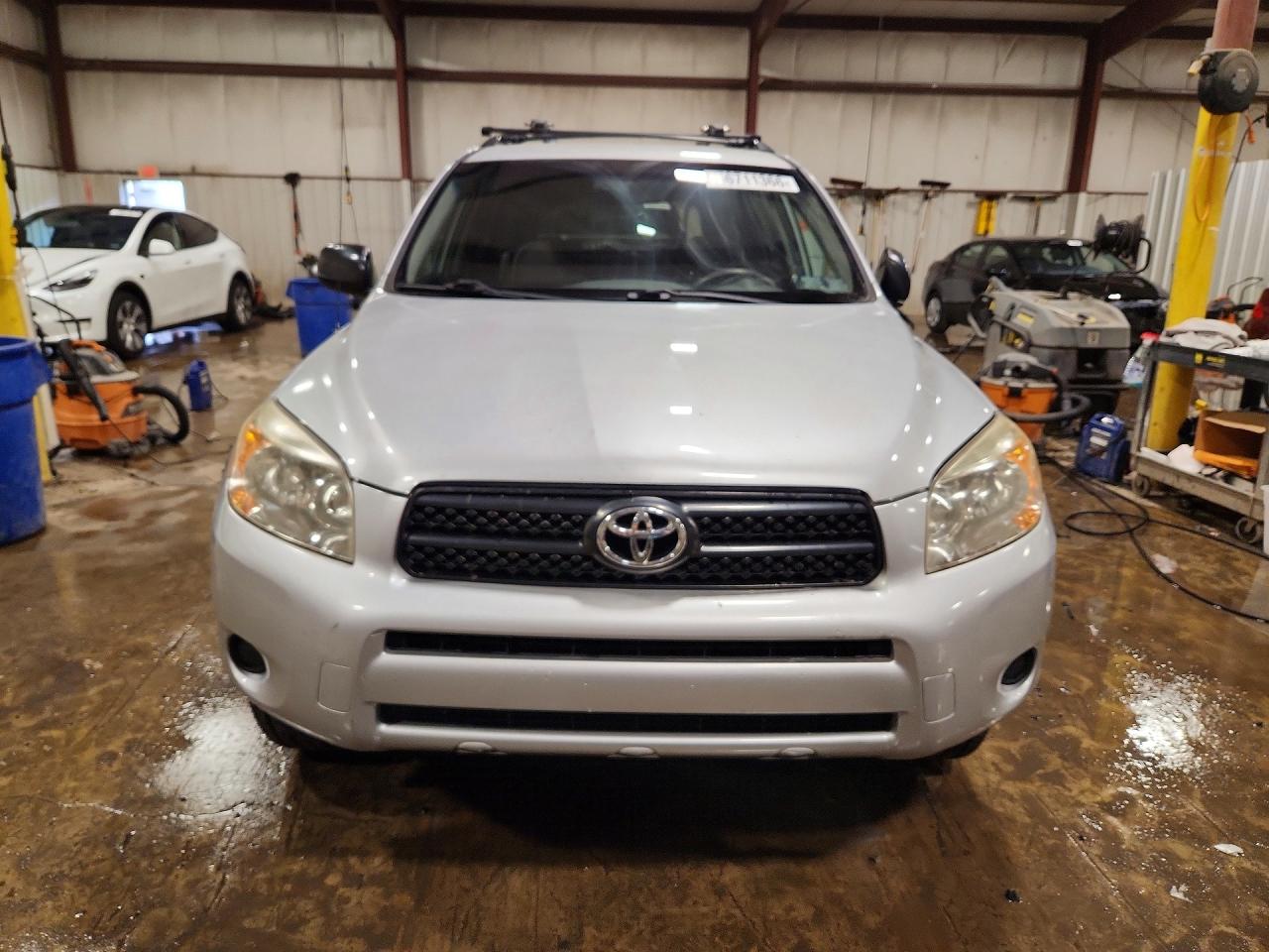 2007 Toyota Rav4 Base Silver vin: JTMZD33V575034162