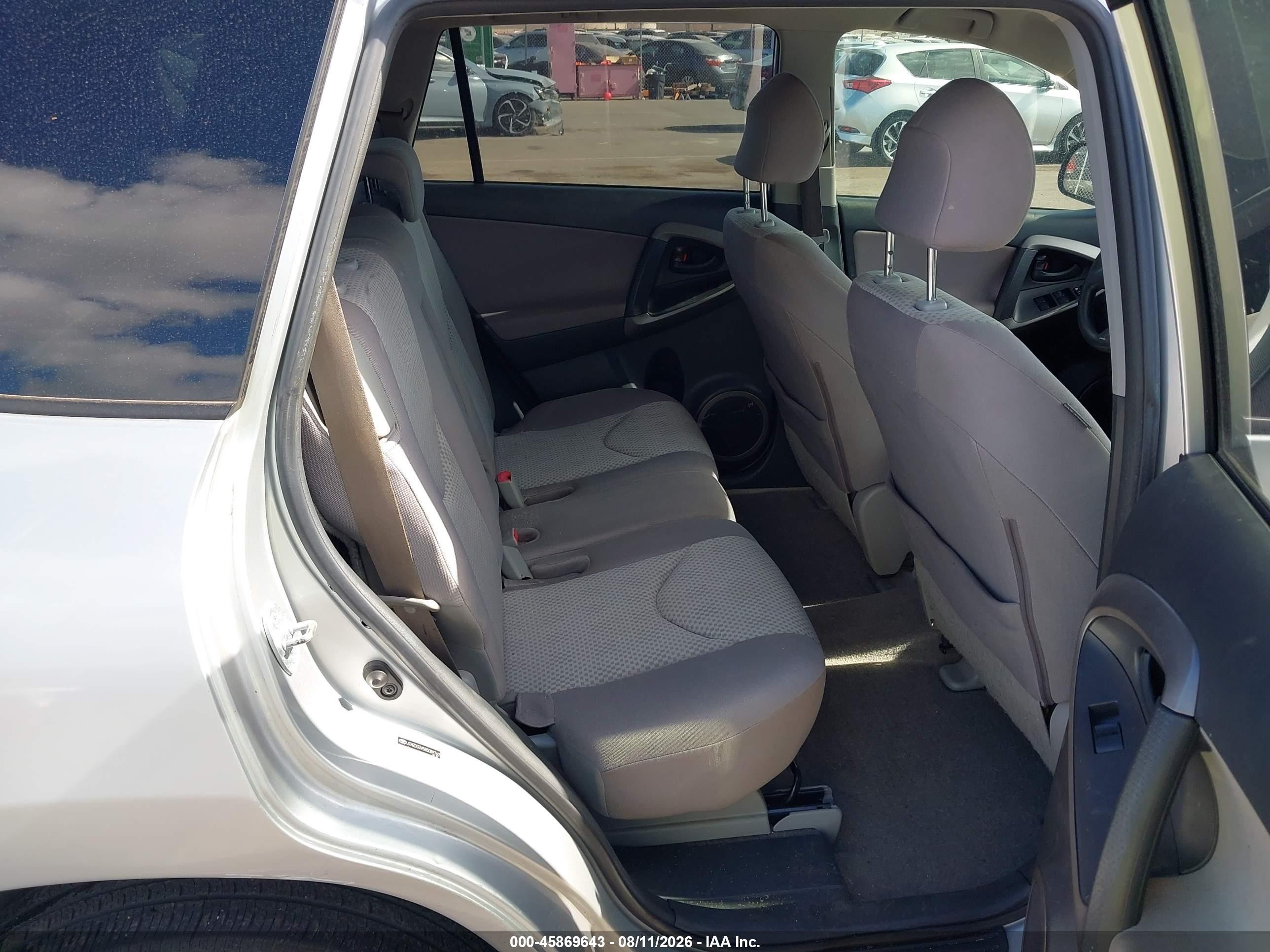 2008 Toyota Rav4   Silver vin: JTMZD33V585089762