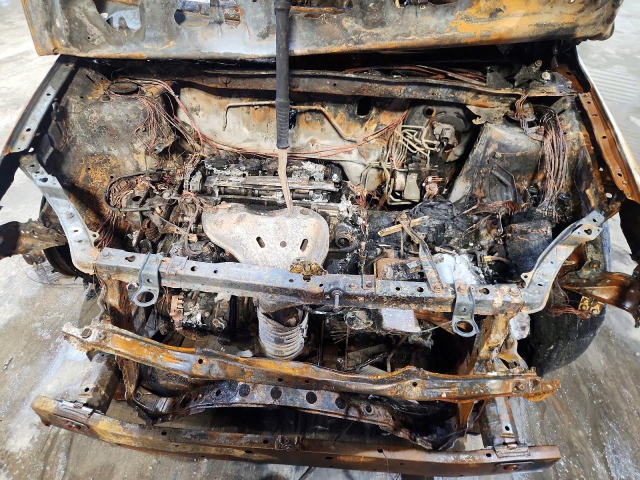2008 Toyota Rav4 Base Burn vin: JTMZD33V585102803