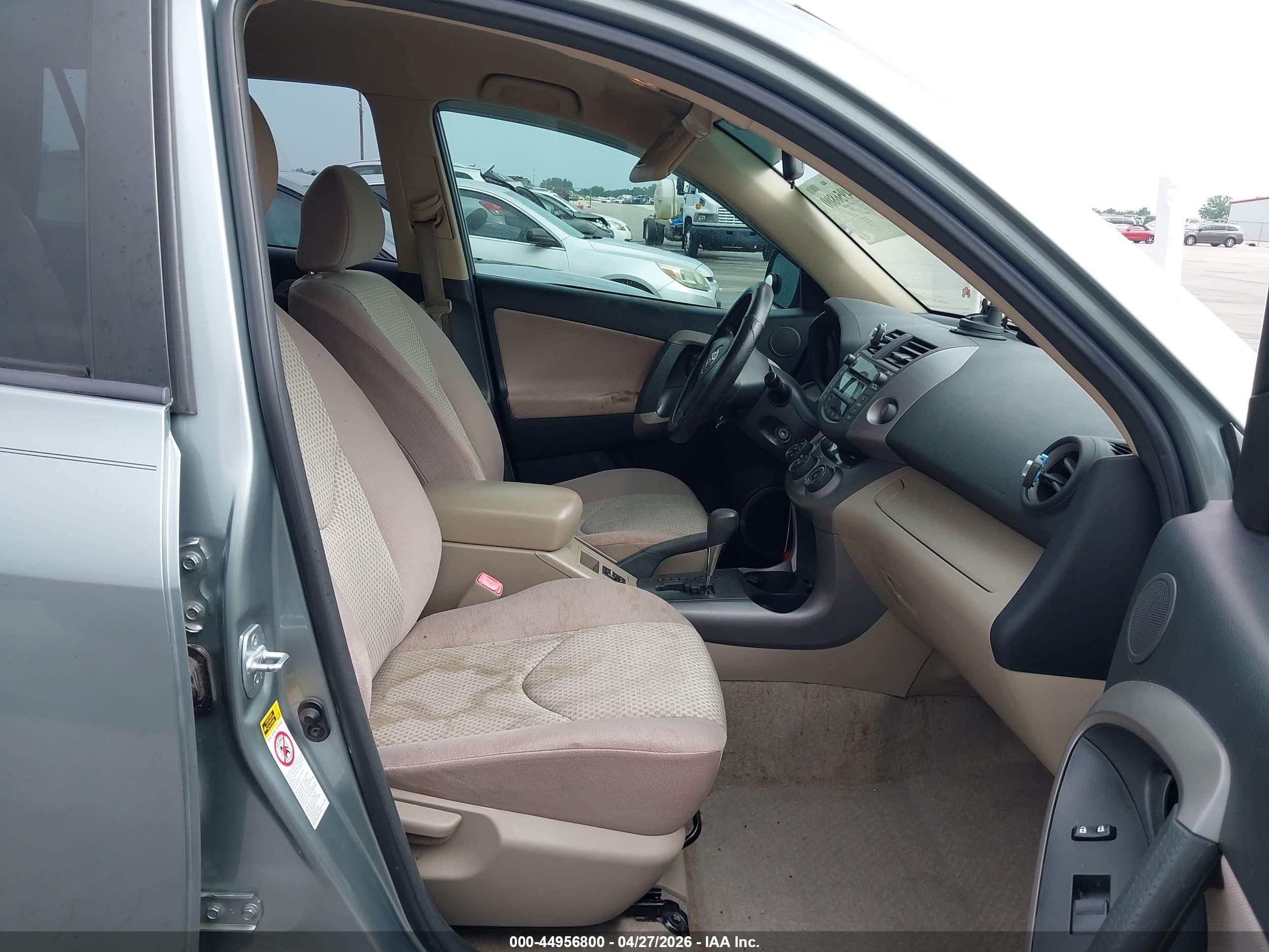 2008 Toyota Rav4   Silver vin: JTMZD33V586061289