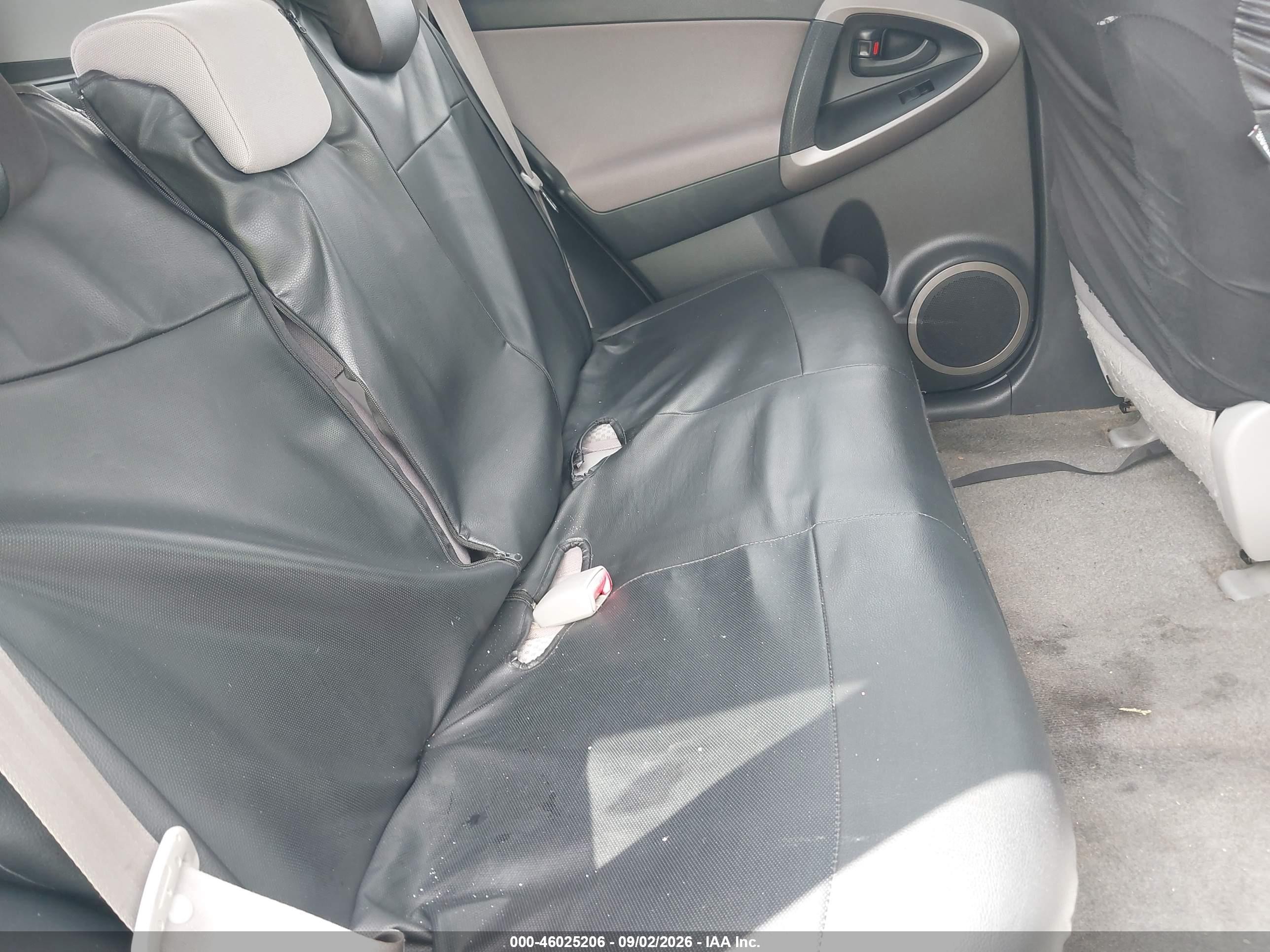 2008 Toyota Rav4   Silver vin: JTMZD33V586065620