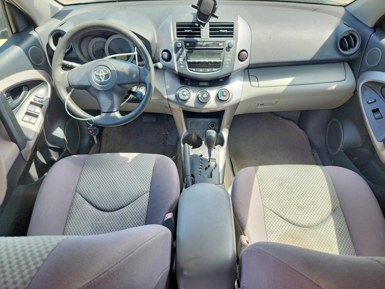 2008 Toyota Rav4 Base Зеленый vin: JTMZD33V586077945