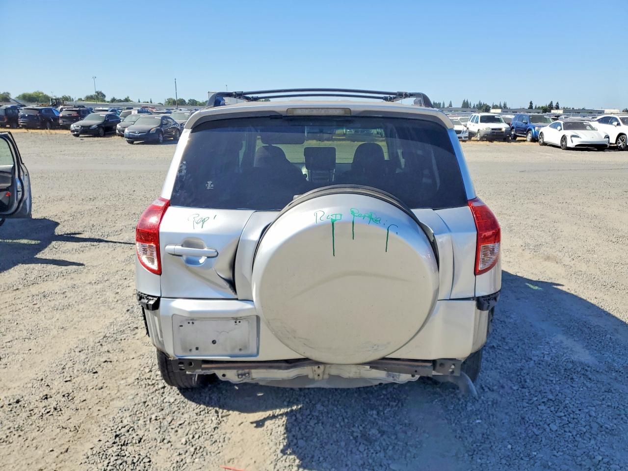 2007 Toyota Rav4 Base Silver vin: JTMZD33V675035580