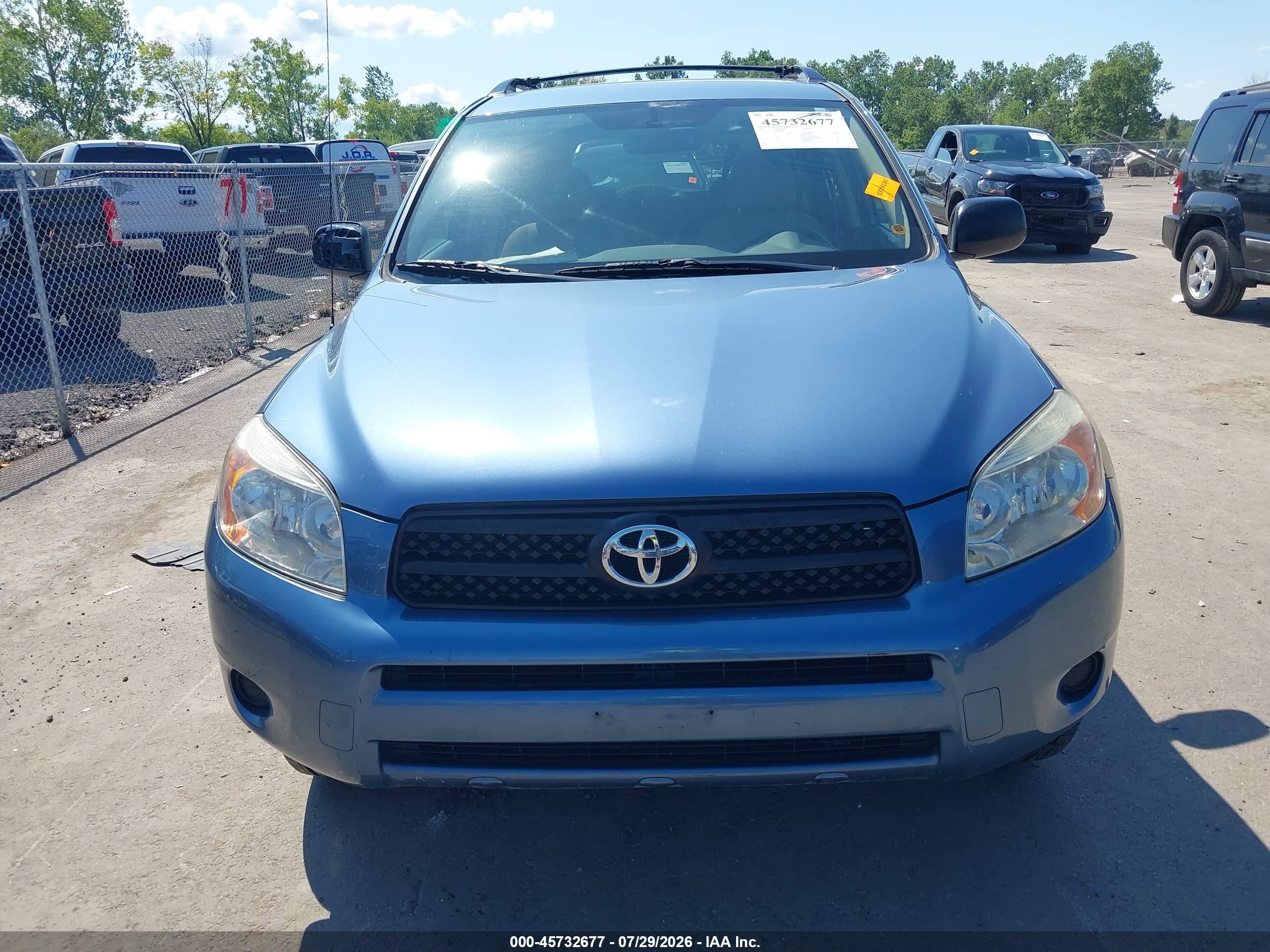 2007 Toyota Rav4   Синий vin: JTMZD33V675057143