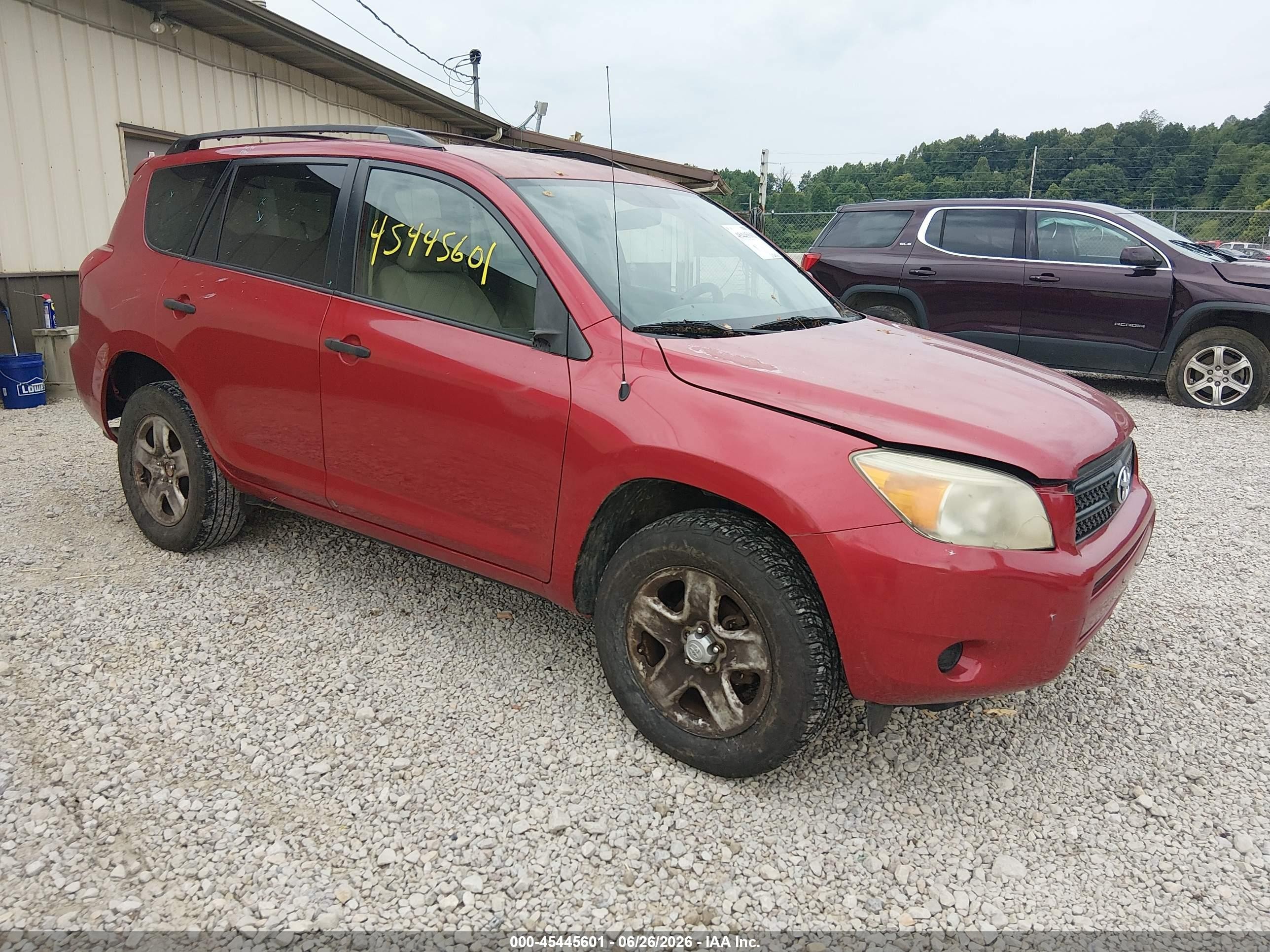 2007 Toyota Rav4   Red vin: JTMZD33V675077912