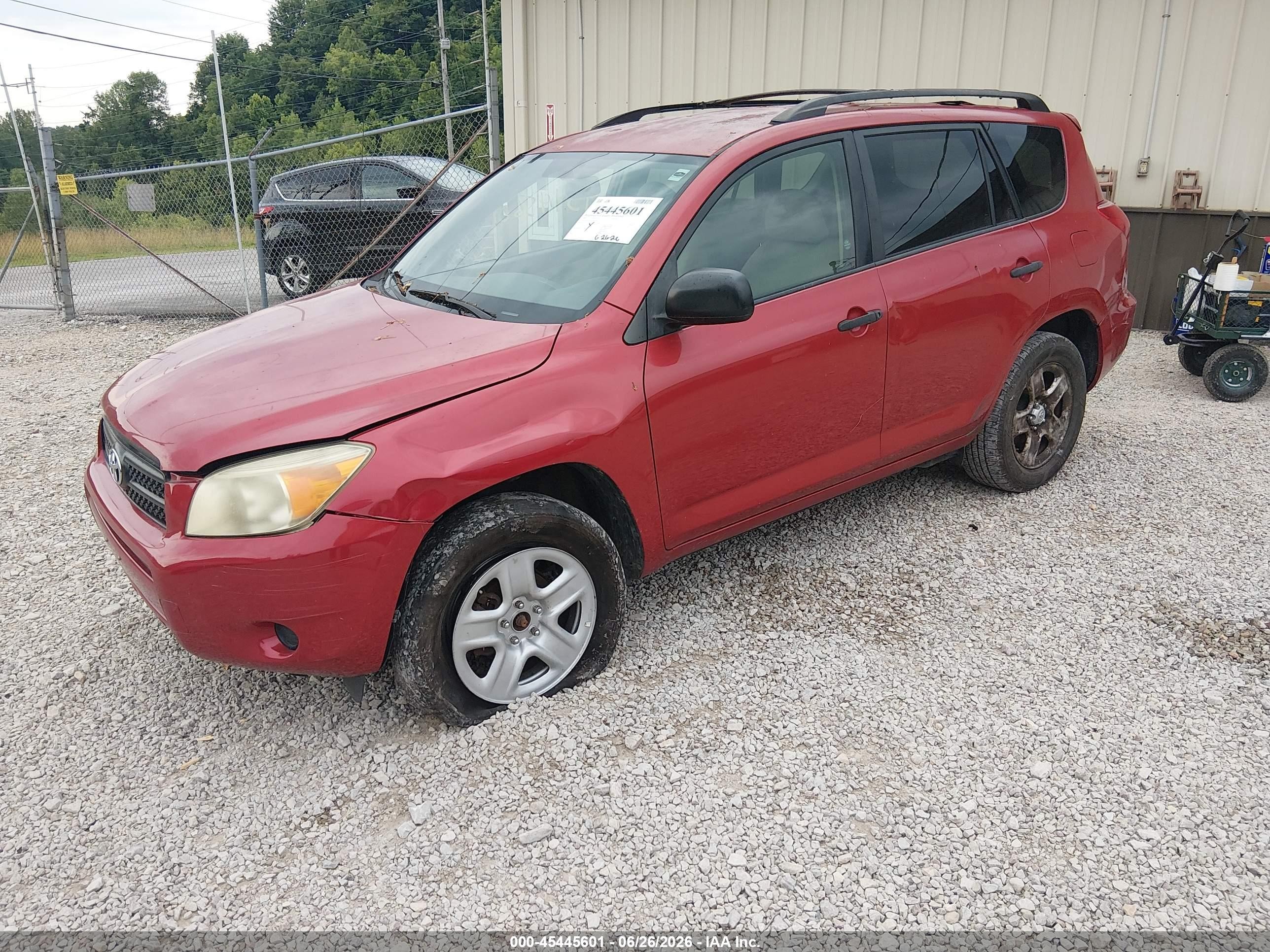 2007 Toyota Rav4   Red vin: JTMZD33V675077912