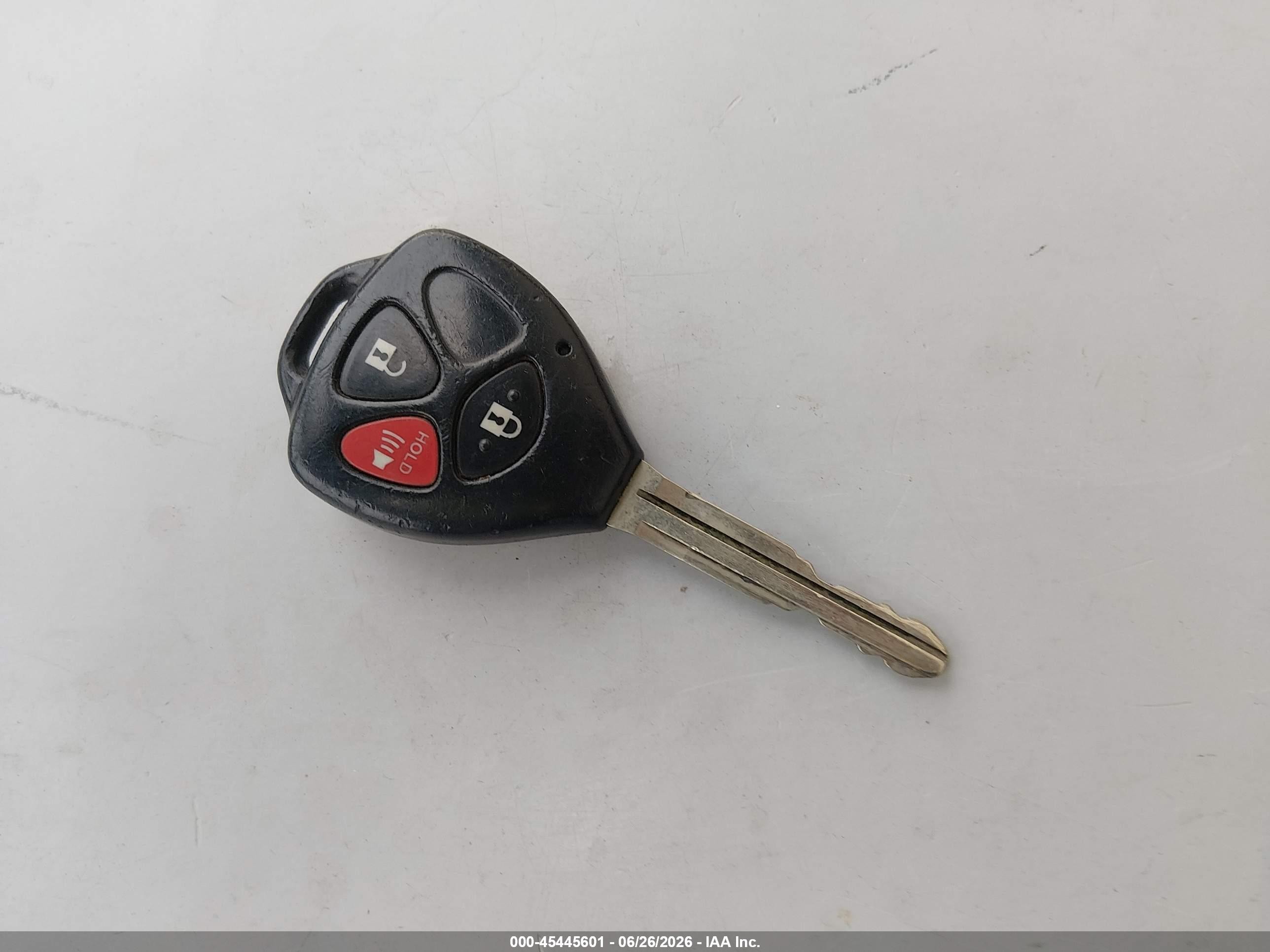 2007 Toyota Rav4   Red vin: JTMZD33V675077912