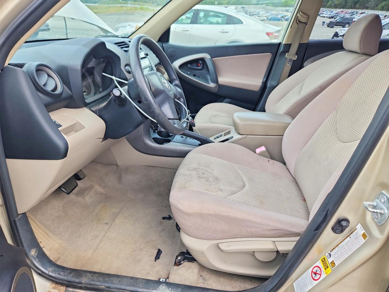 2007 Toyota Rav4 Base Gold vin: JTMZD33V676037064