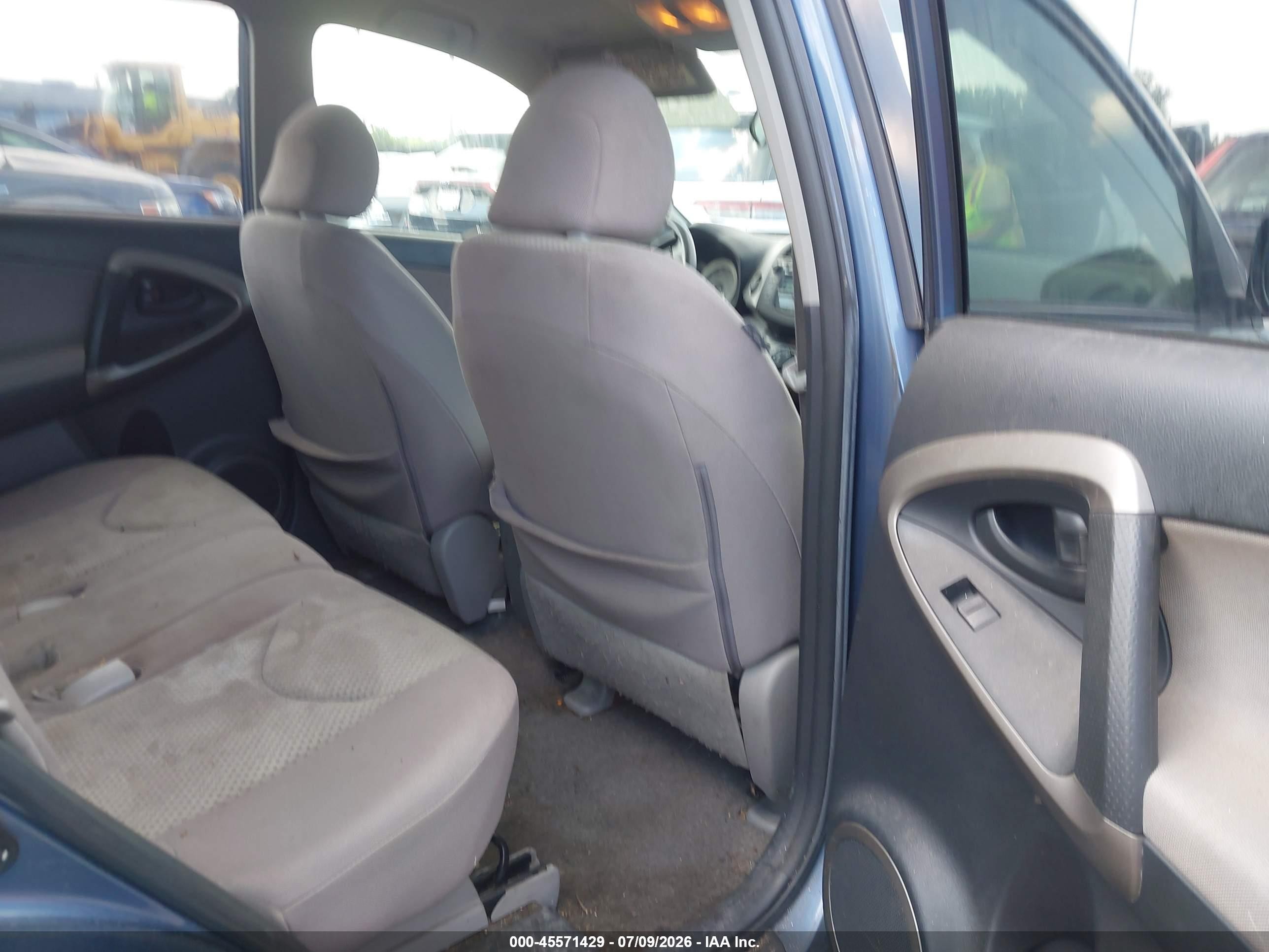 2007 Toyota Rav4   Blue vin: JTMZD33V676046878