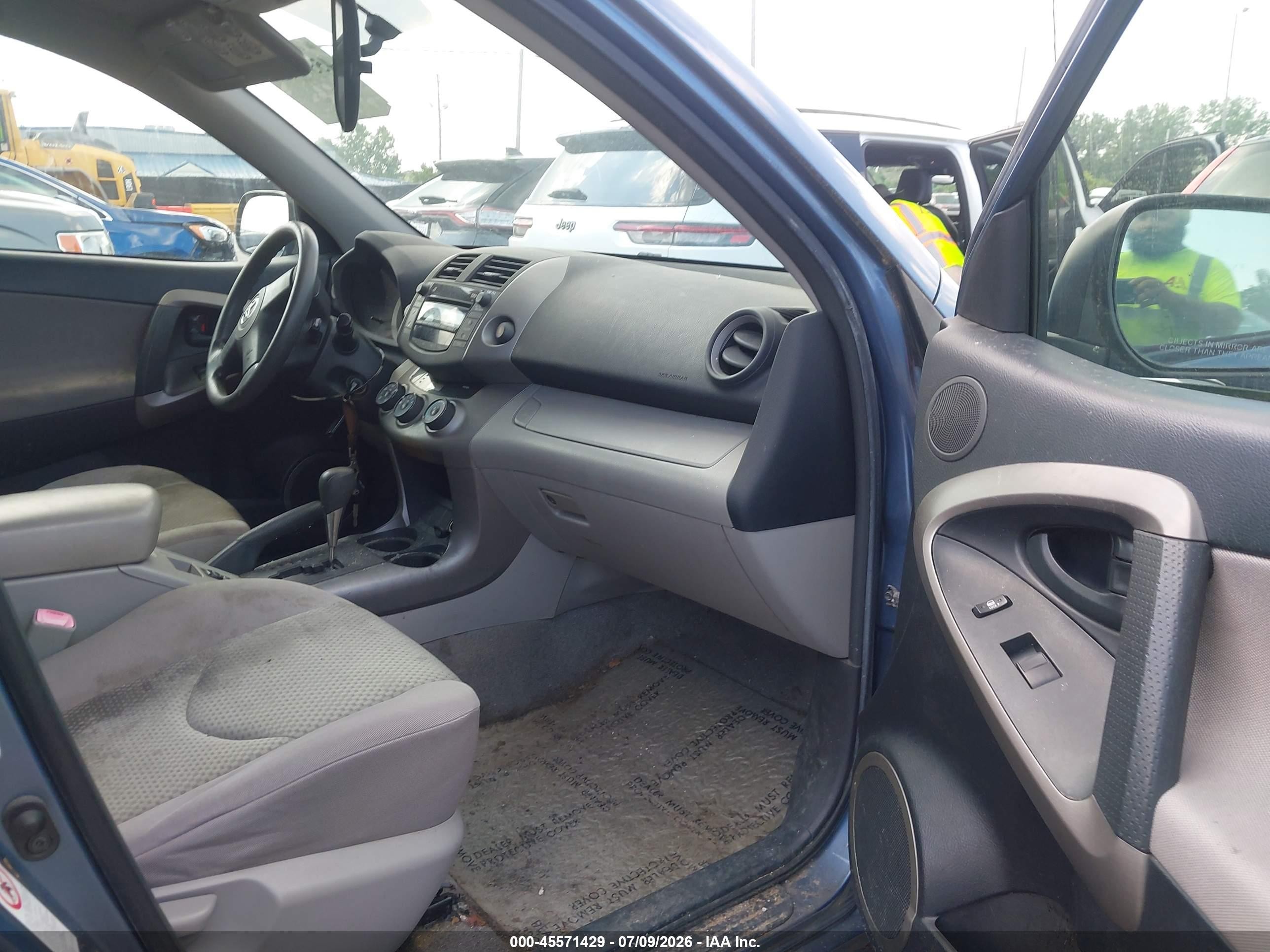 2007 Toyota Rav4   Blue vin: JTMZD33V676046878
