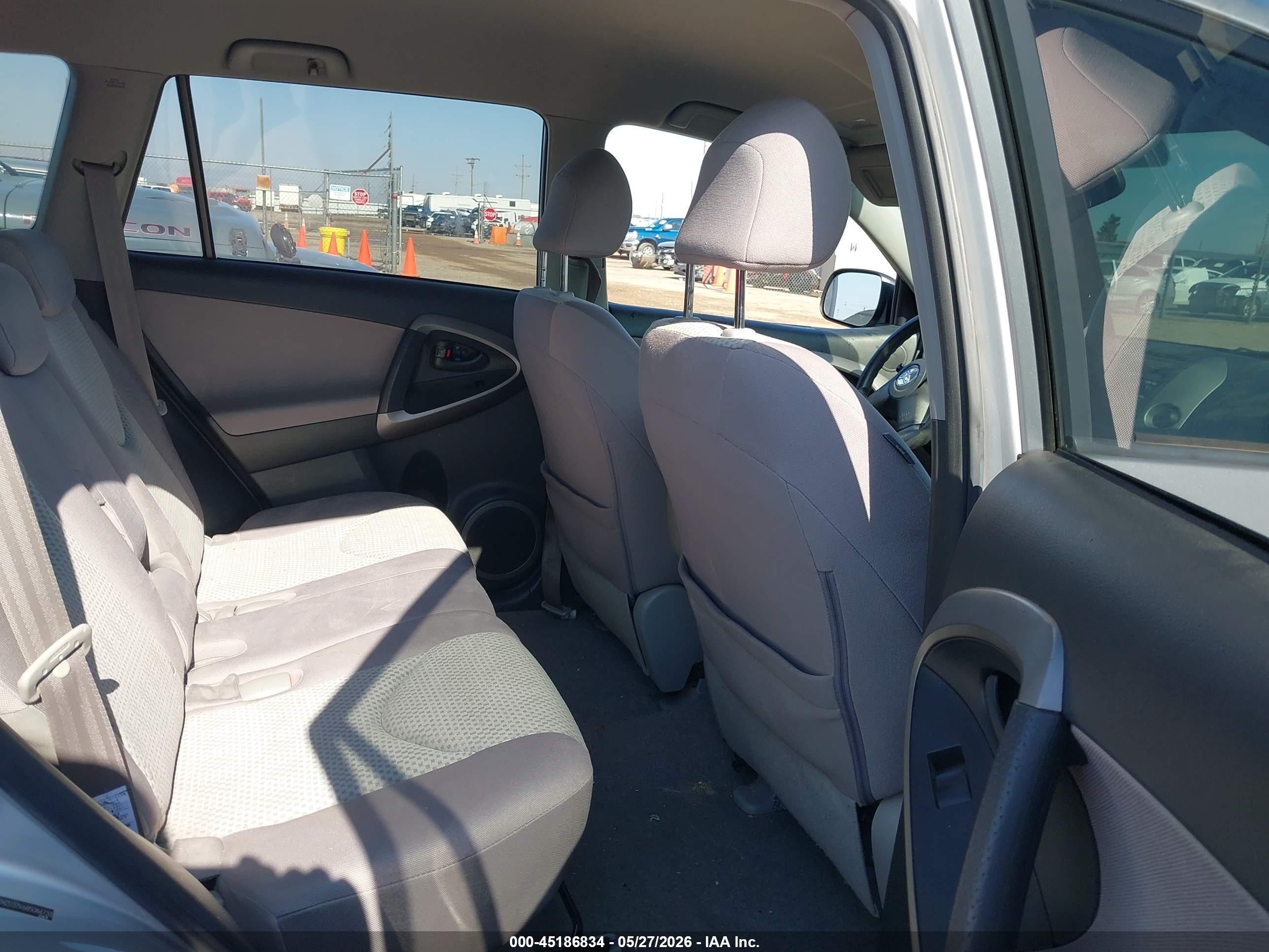 2008 Toyota Rav4 Silver vin: JTMZD33V685084733