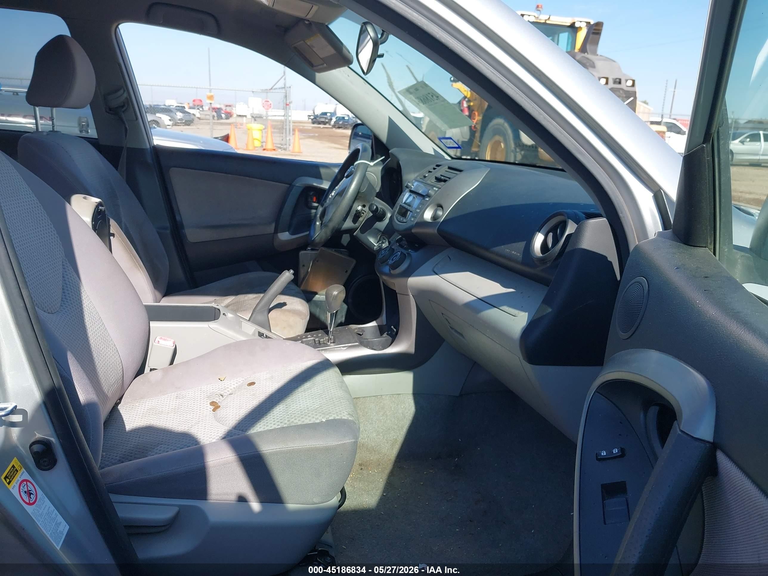 2008 Toyota Rav4 Silver vin: JTMZD33V685084733