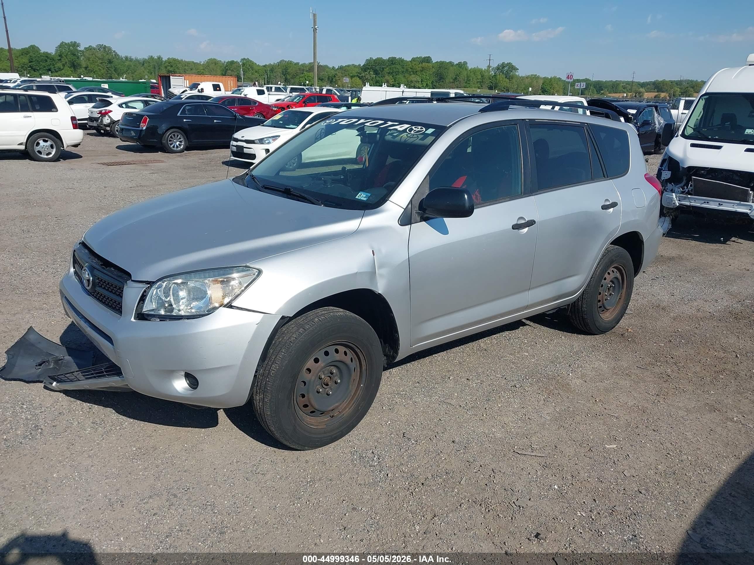 2008 Toyota Rav4   Серебряный vin: JTMZD33V685085509