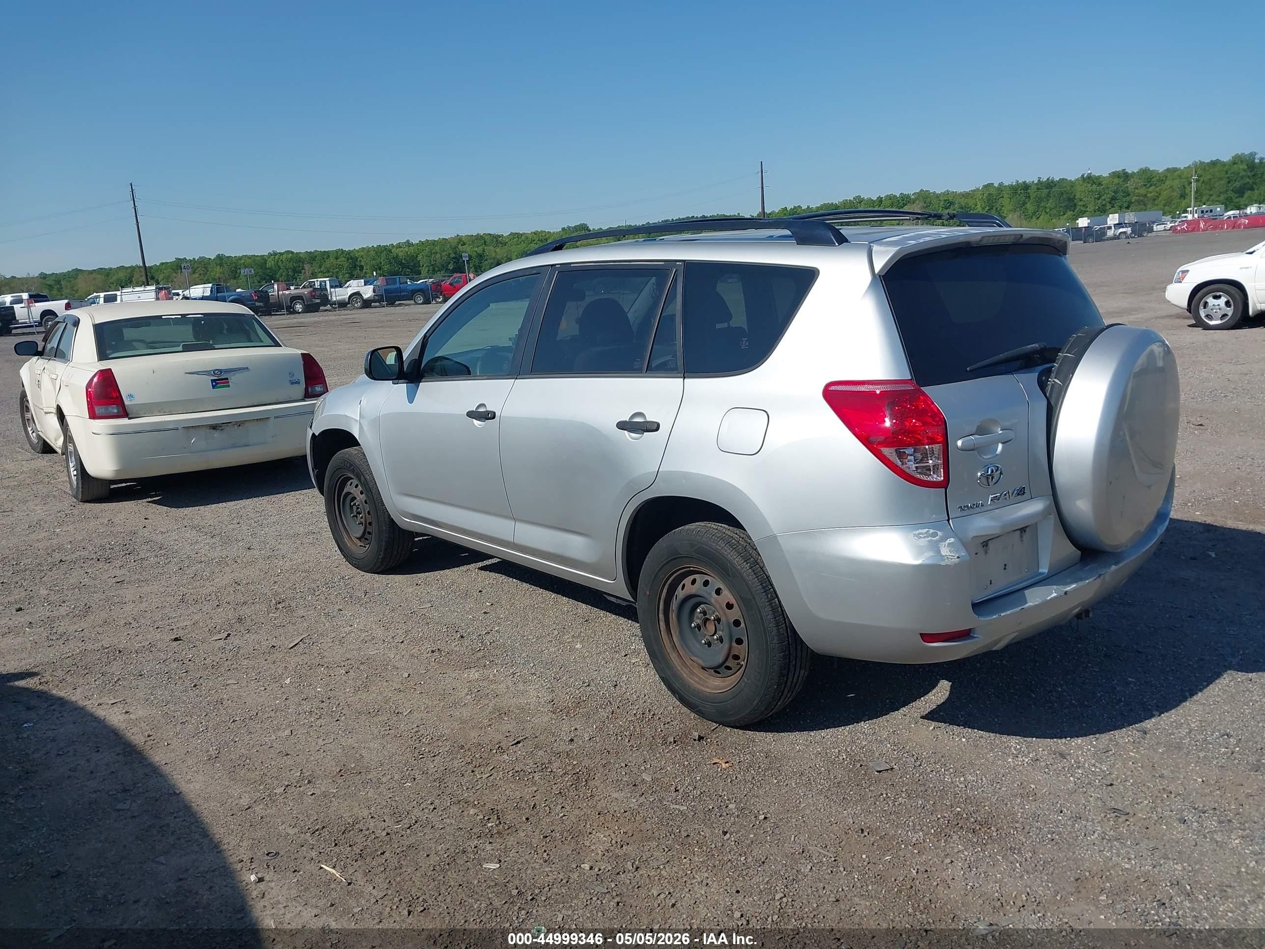 2008 Toyota Rav4   Серебряный vin: JTMZD33V685085509
