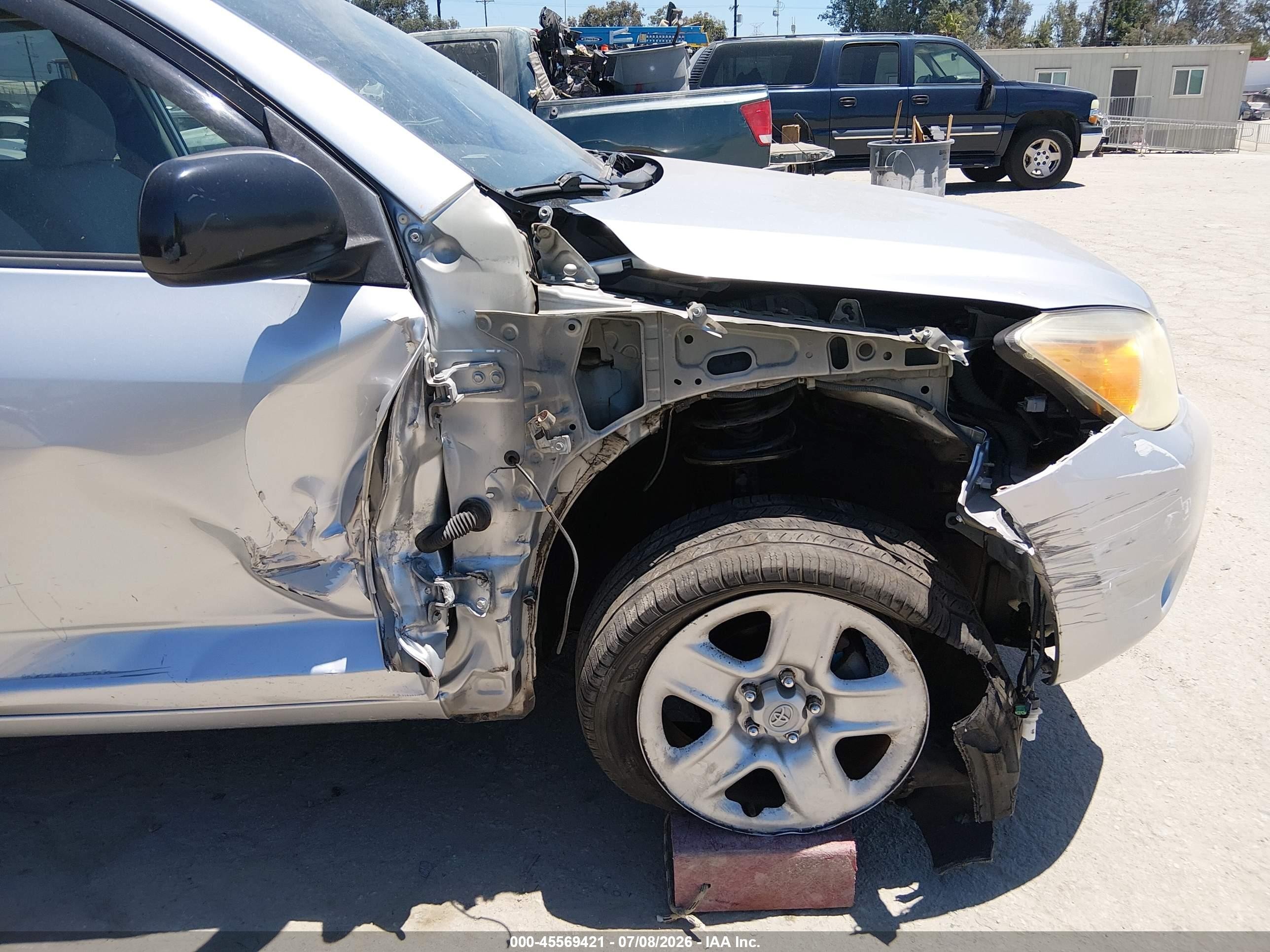 2008 Toyota Rav4 Серебряный vin: JTMZD33V685099622