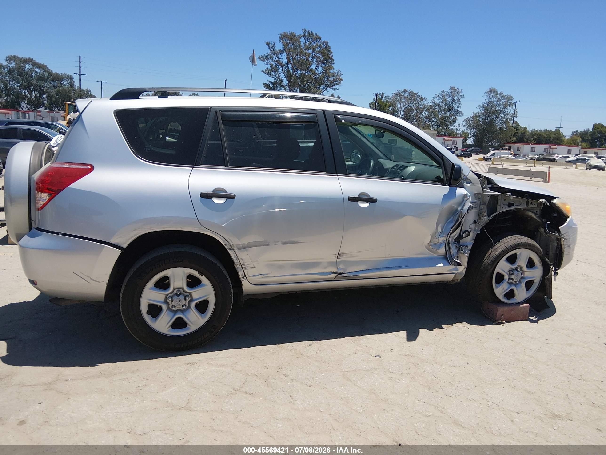 2008 Toyota Rav4 Серебряный vin: JTMZD33V685099622