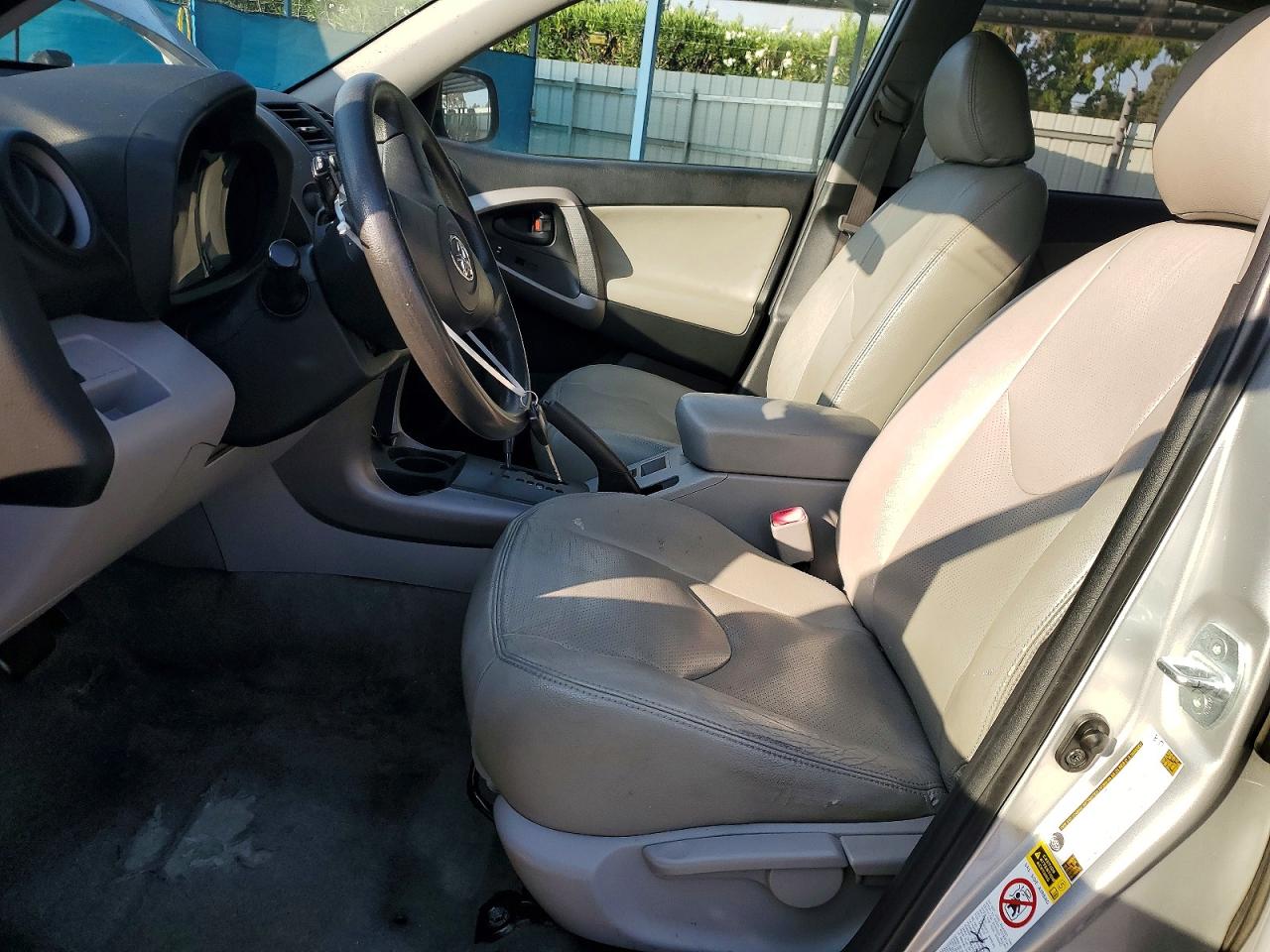 2008 Toyota Rav4 Silver vin: JTMZD33V686056294
