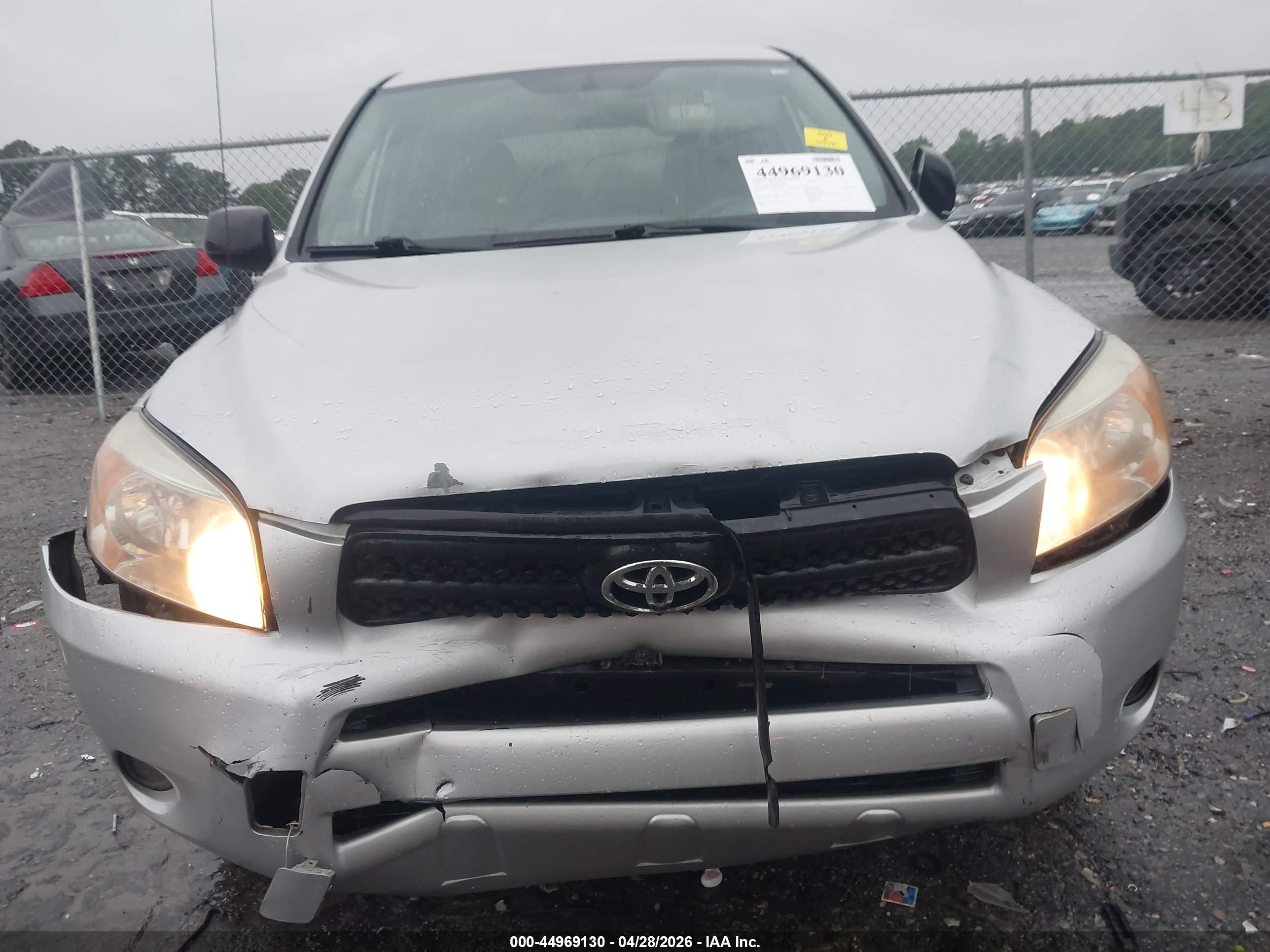 2008 Toyota Rav4   Silver vin: JTMZD33V686059874