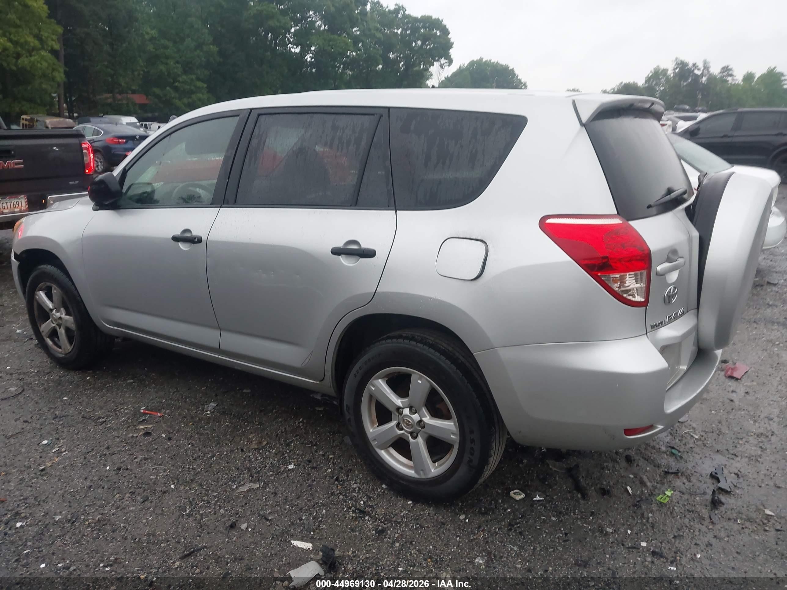 2008 Toyota Rav4   Silver vin: JTMZD33V686059874