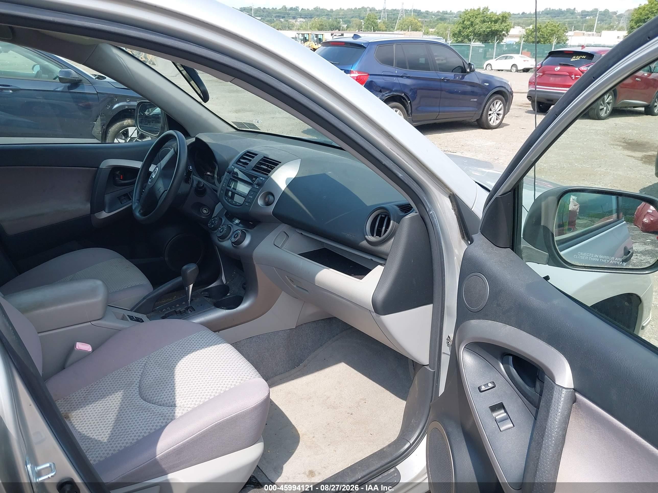 2008 Toyota Rav4   Silver vin: JTMZD33V686066632