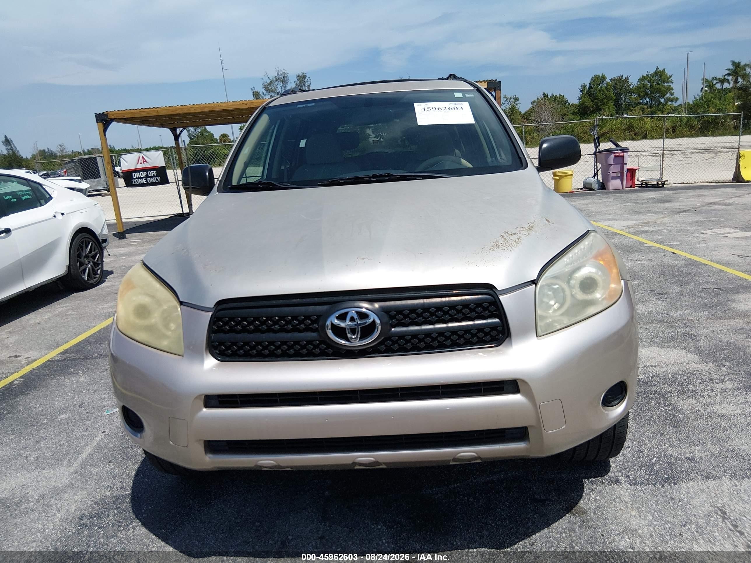 2008 Toyota Rav4   Gold vin: JTMZD33V686076416