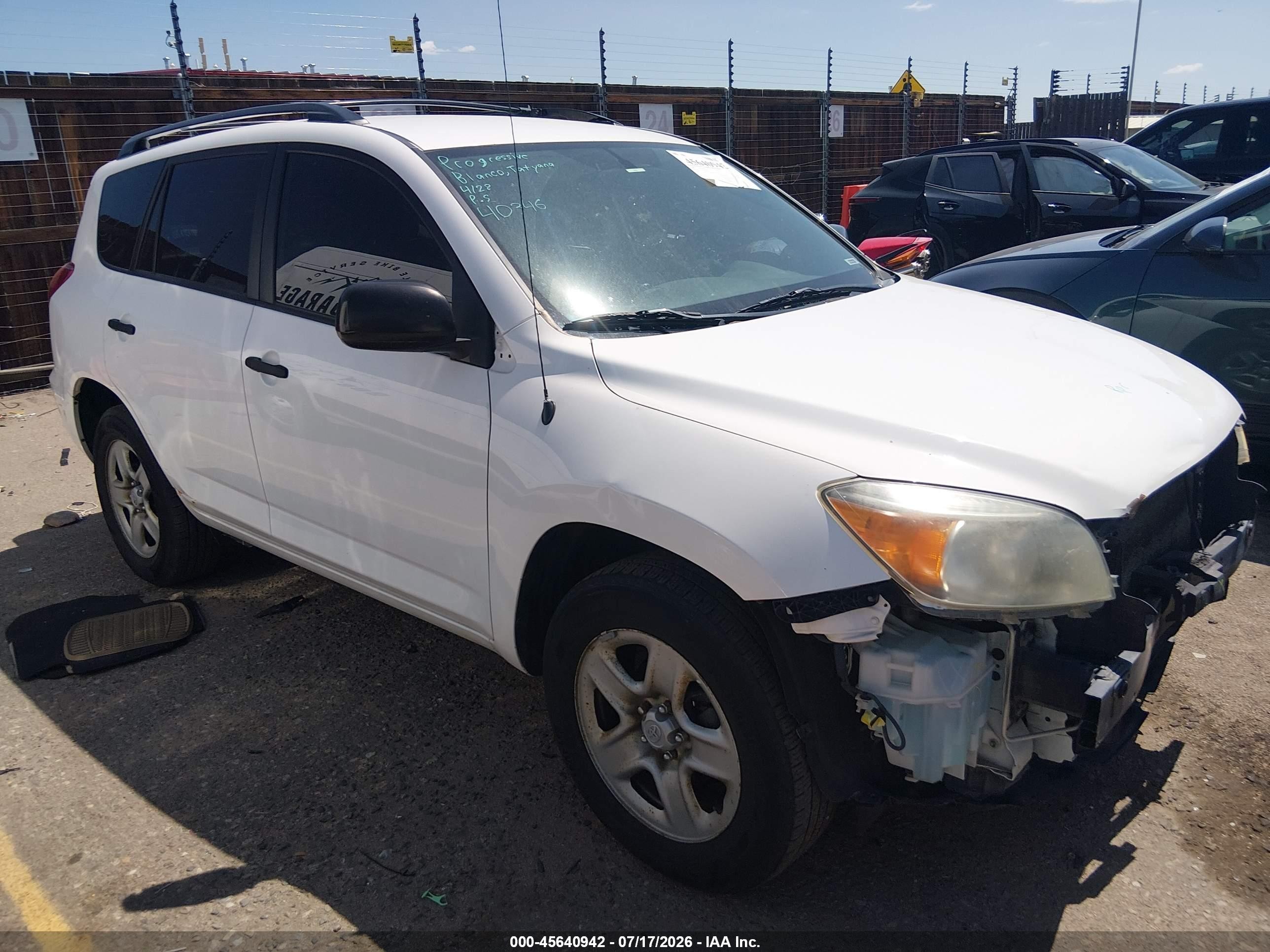 2006 Toyota Rav4 White vin: JTMZD33V765014302