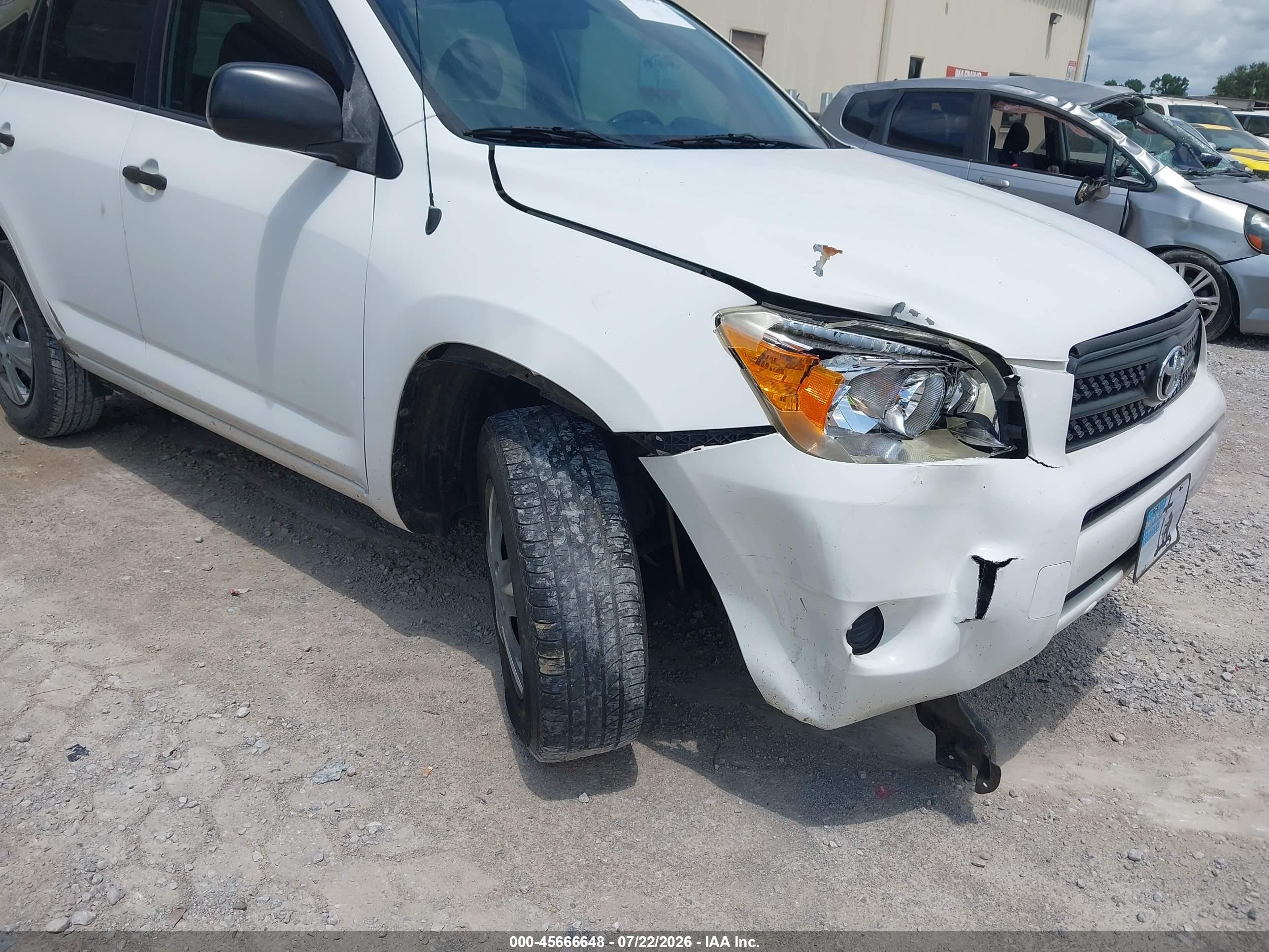 2006 Toyota Rav4   White vin: JTMZD33V765029544