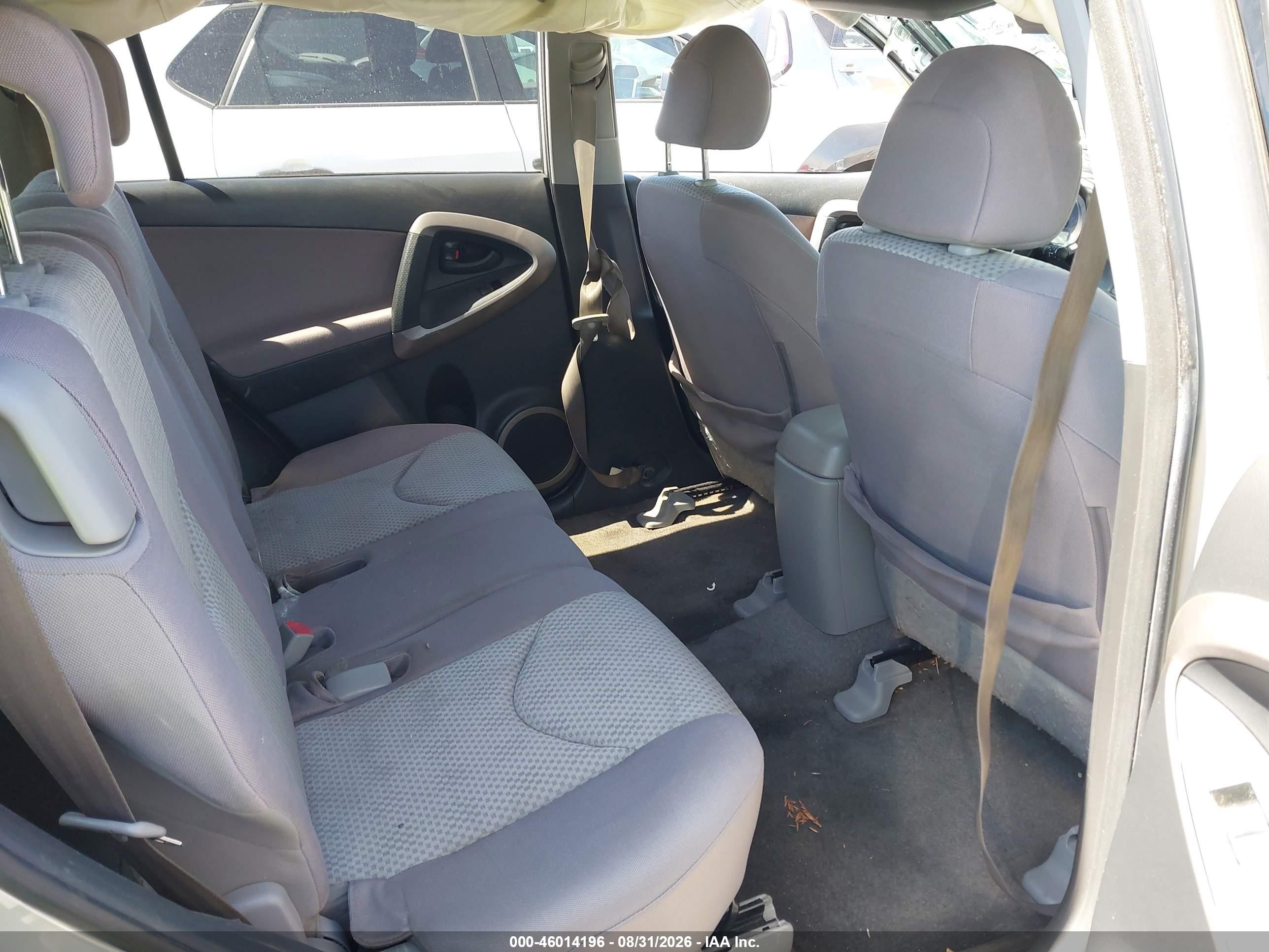 2007 Toyota Rav4   Серебряный vin: JTMZD33V776021519