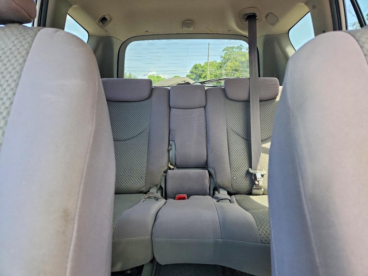 2007 Toyota Rav4 Base Серебряный vin: JTMZD33V776034299