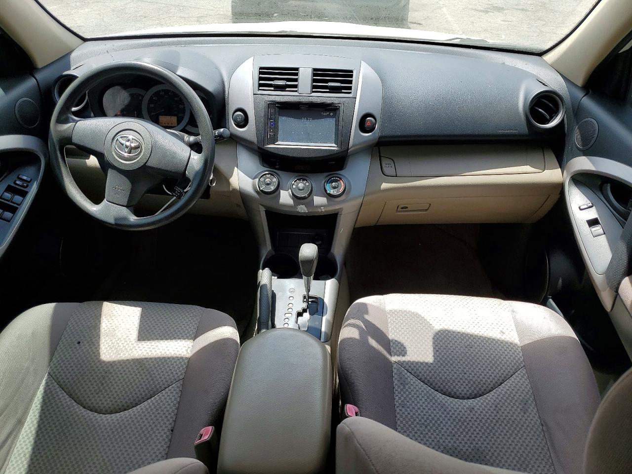2008 Toyota Rav4 Base White vin: JTMZD33V785078410