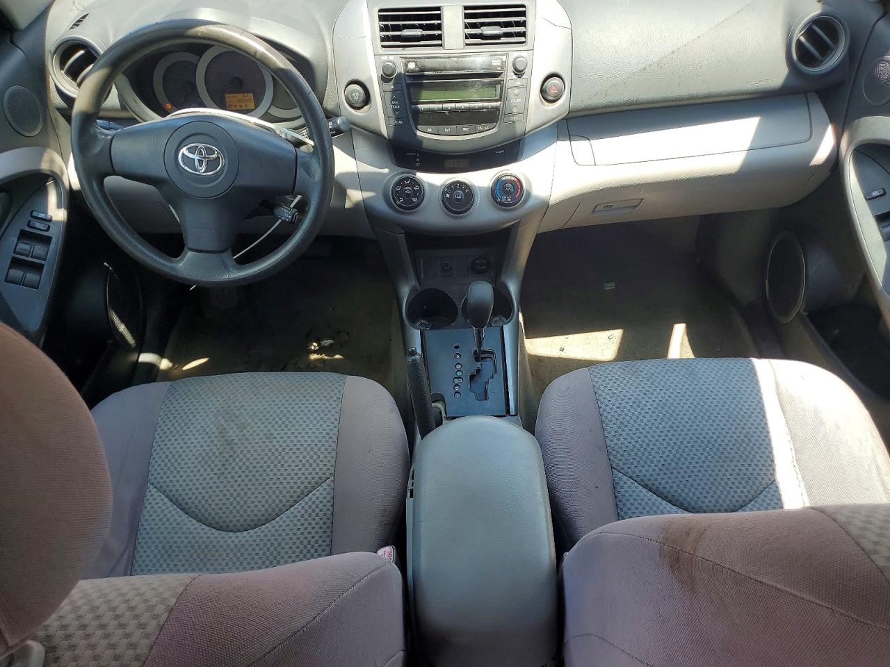 2006 Toyota Rav4 Base Red vin: JTMZD33V865000375
