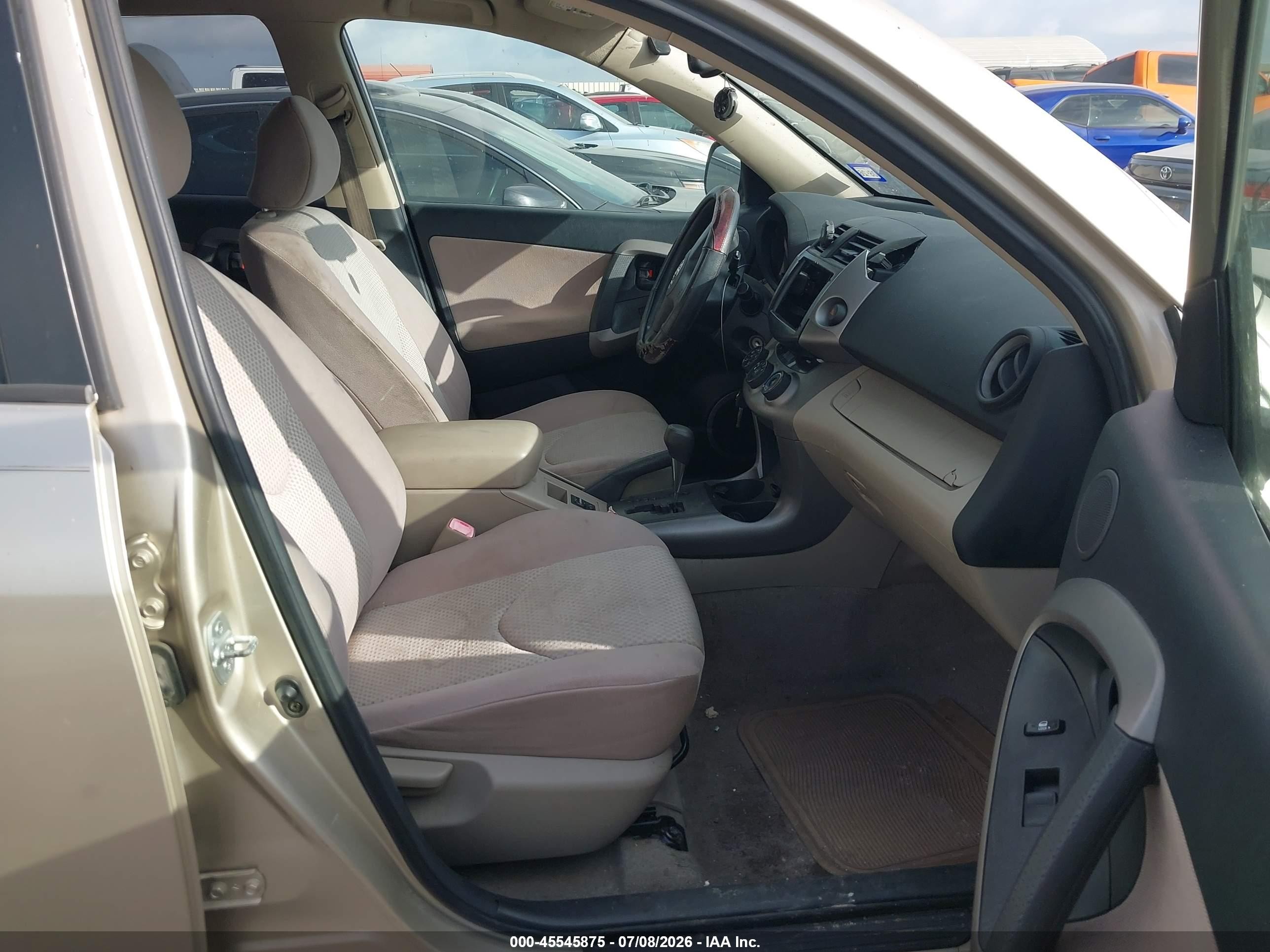 2006 Toyota Rav4   Желто-коричневый vin: JTMZD33V866006087
