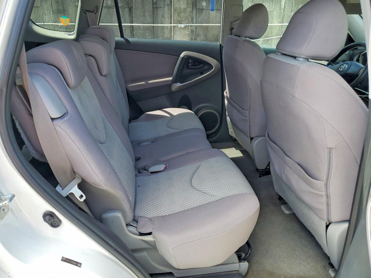 2006 Toyota Rav4 Base Белый vin: JTMZD33V866016456
