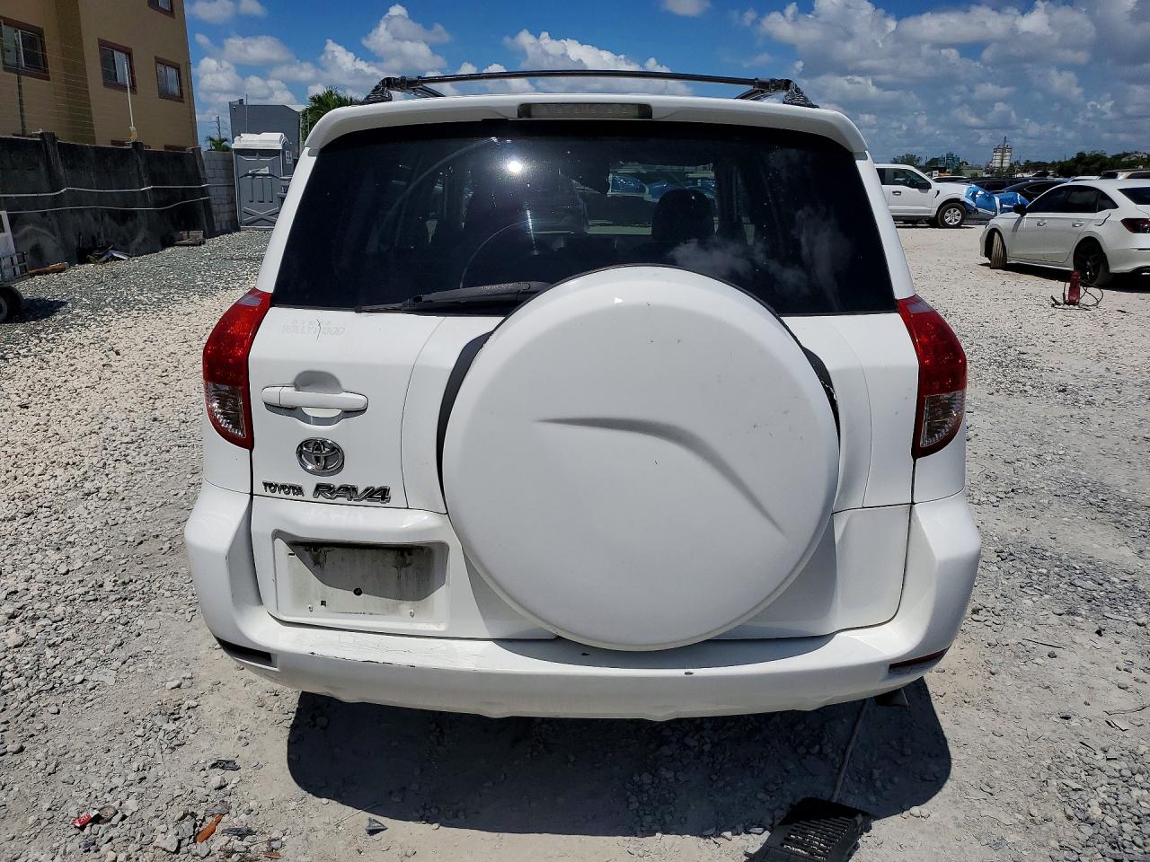 2006 Toyota Rav4 Base Белый vin: JTMZD33V866016456