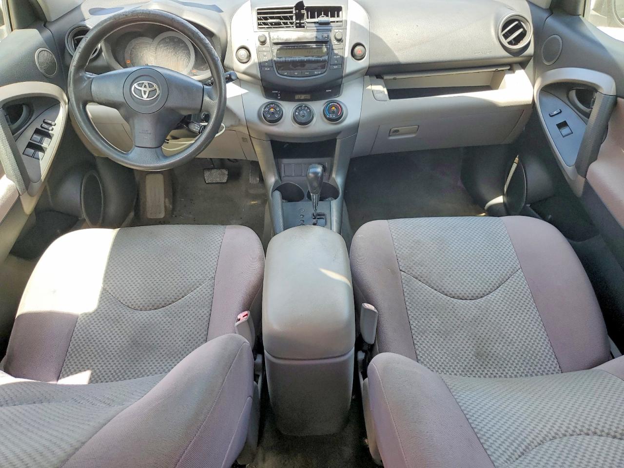 2006 Toyota Rav4 Base Белый vin: JTMZD33V866016456