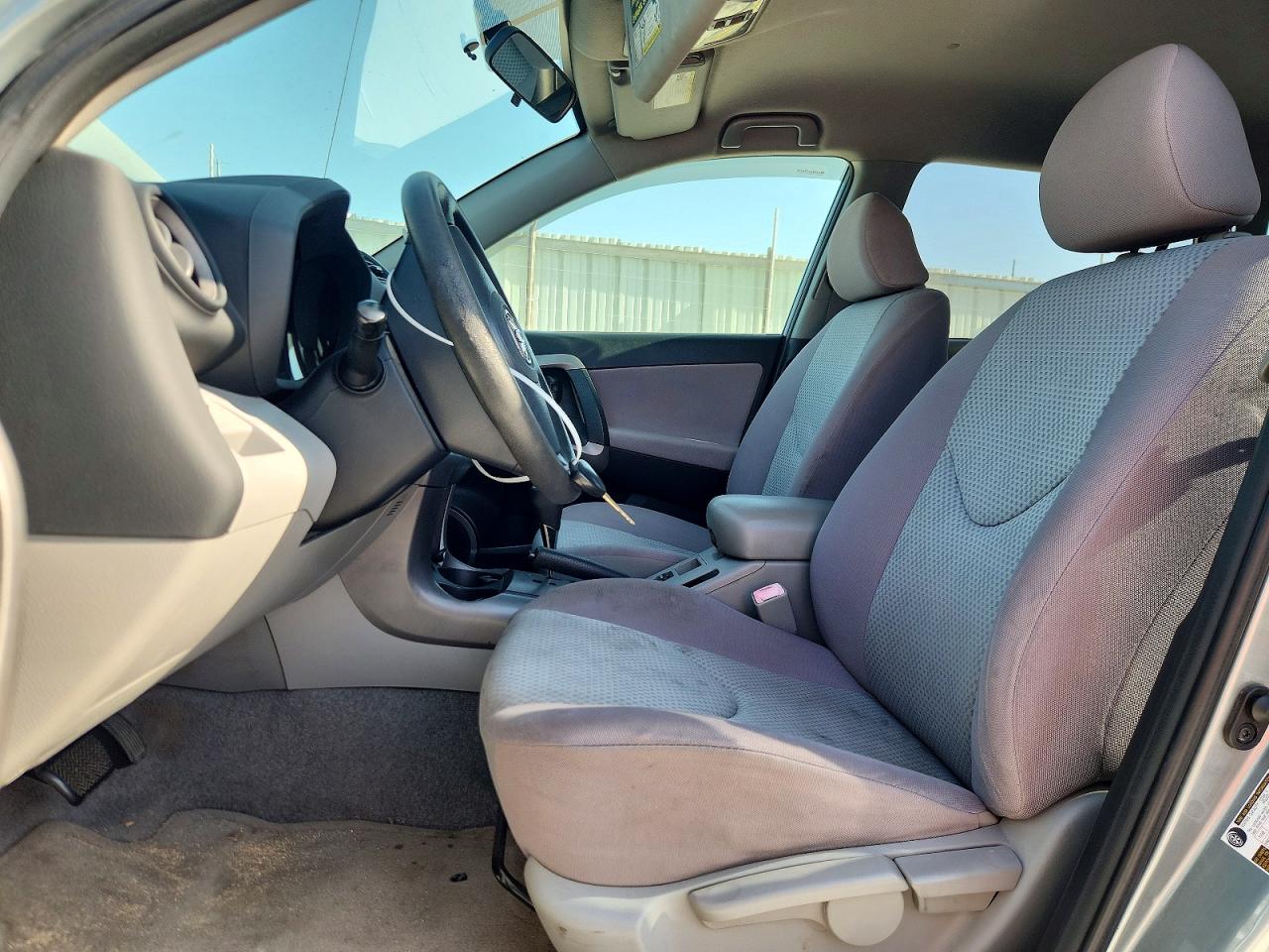 2006 Toyota Rav4 Base Gray vin: JTMZD33V866020314