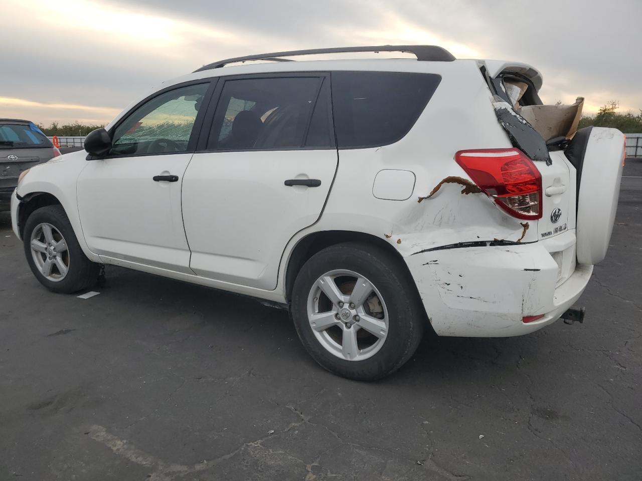 2007 Toyota Rav4 White vin: JTMZD33V875033555